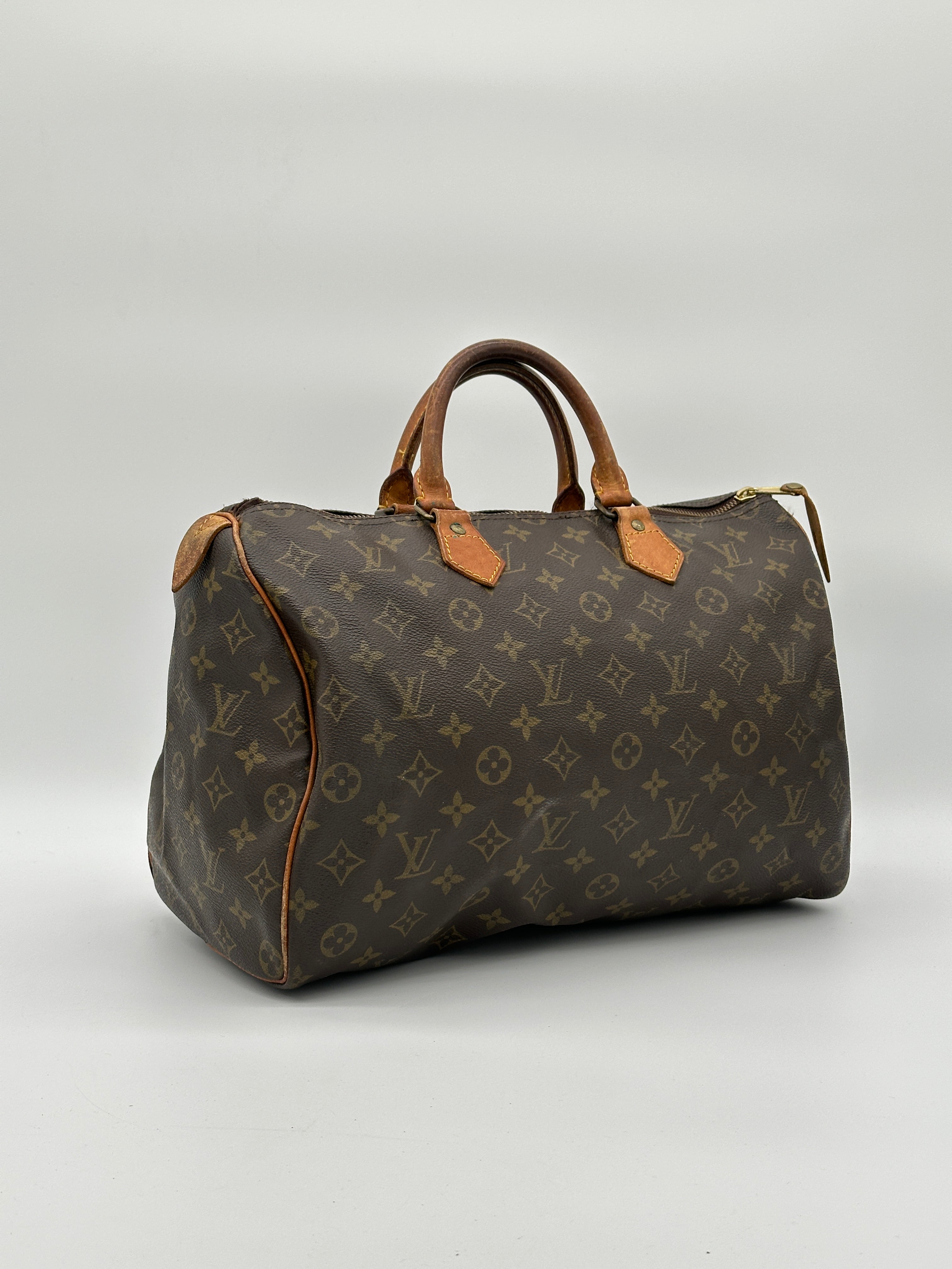 Louis Vuitton Speedy 35