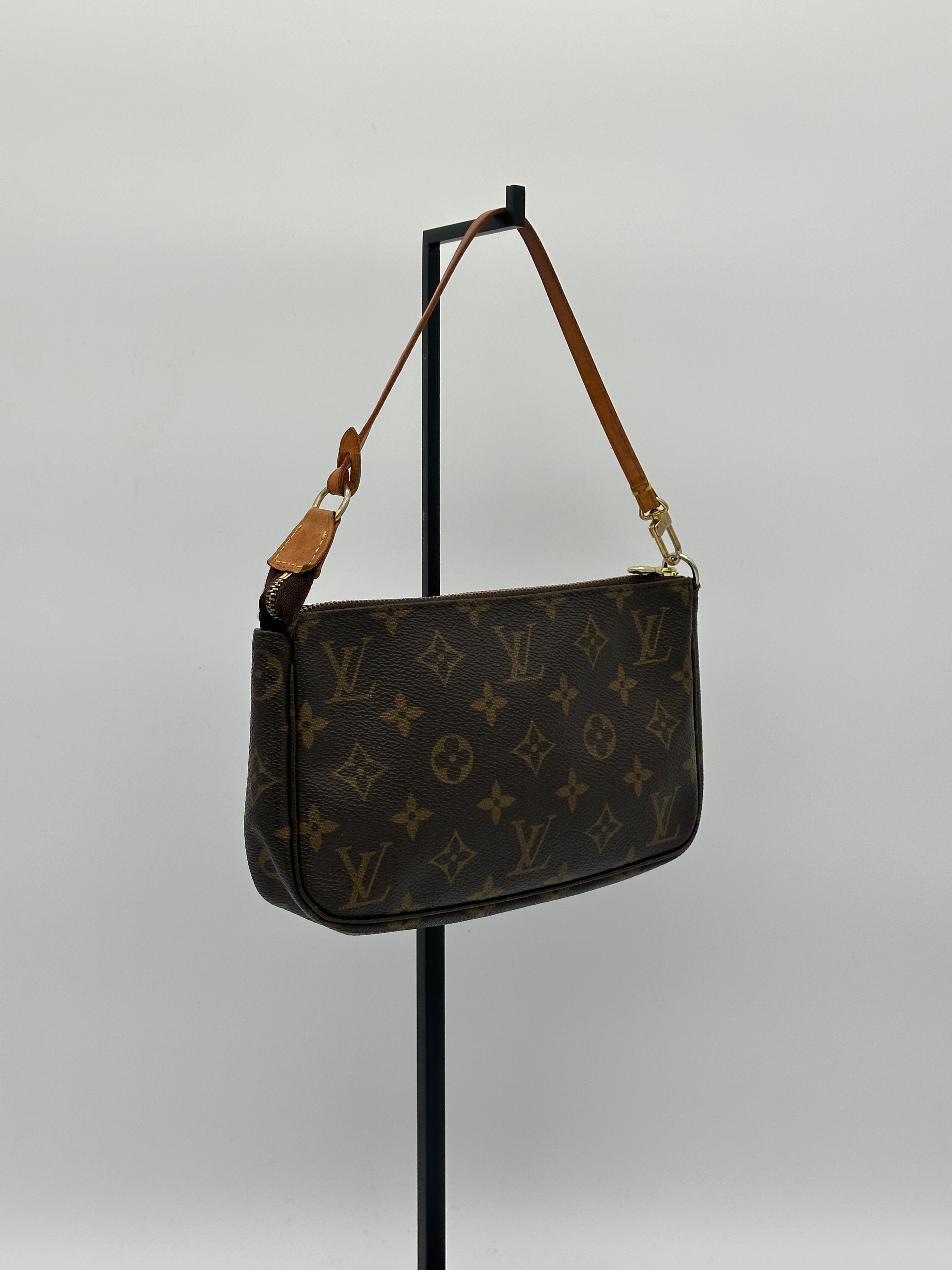 Louis Vuitton Pochette Accessoires
