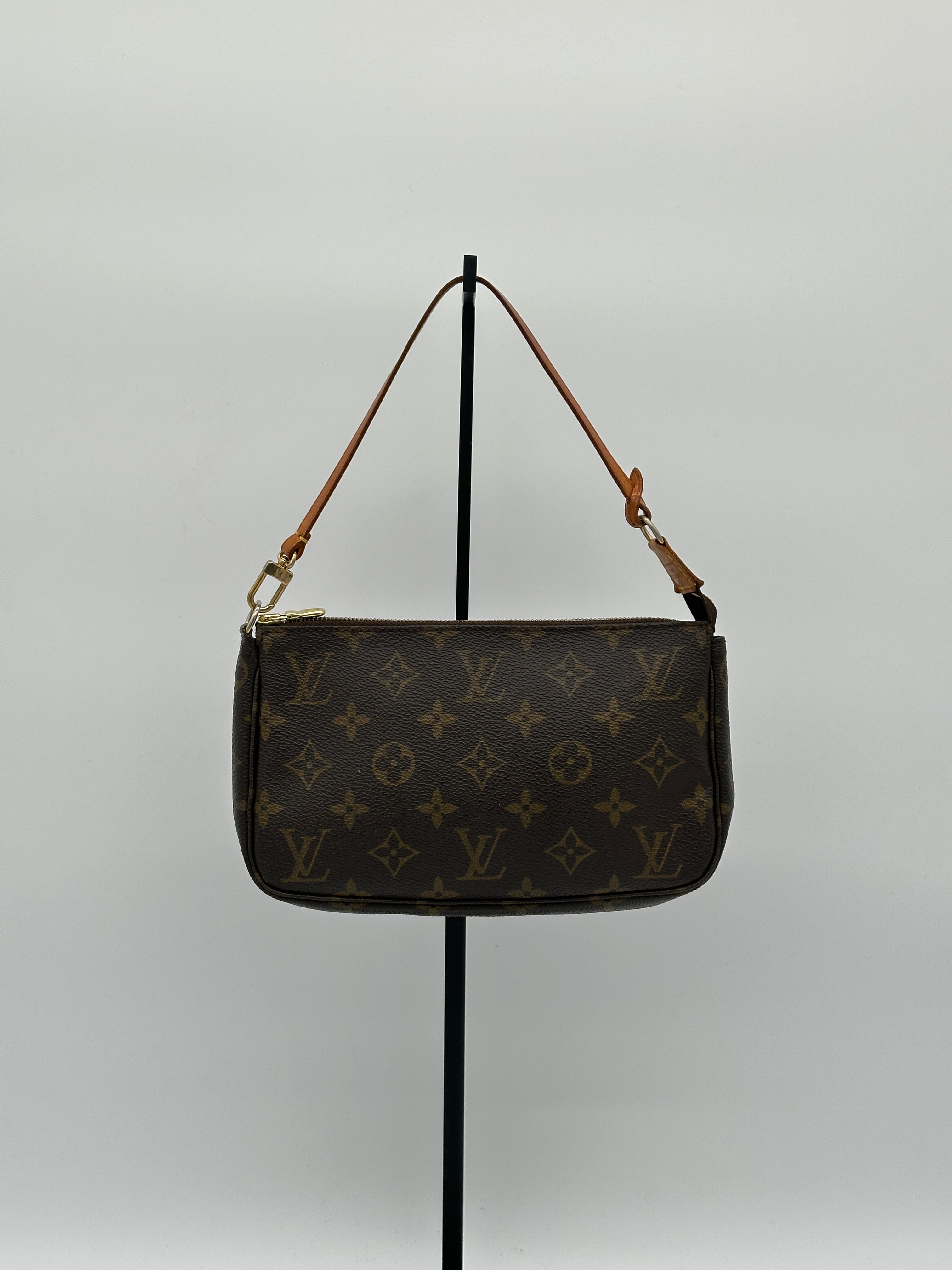 Louis Vuitton Pochette Accessoires
