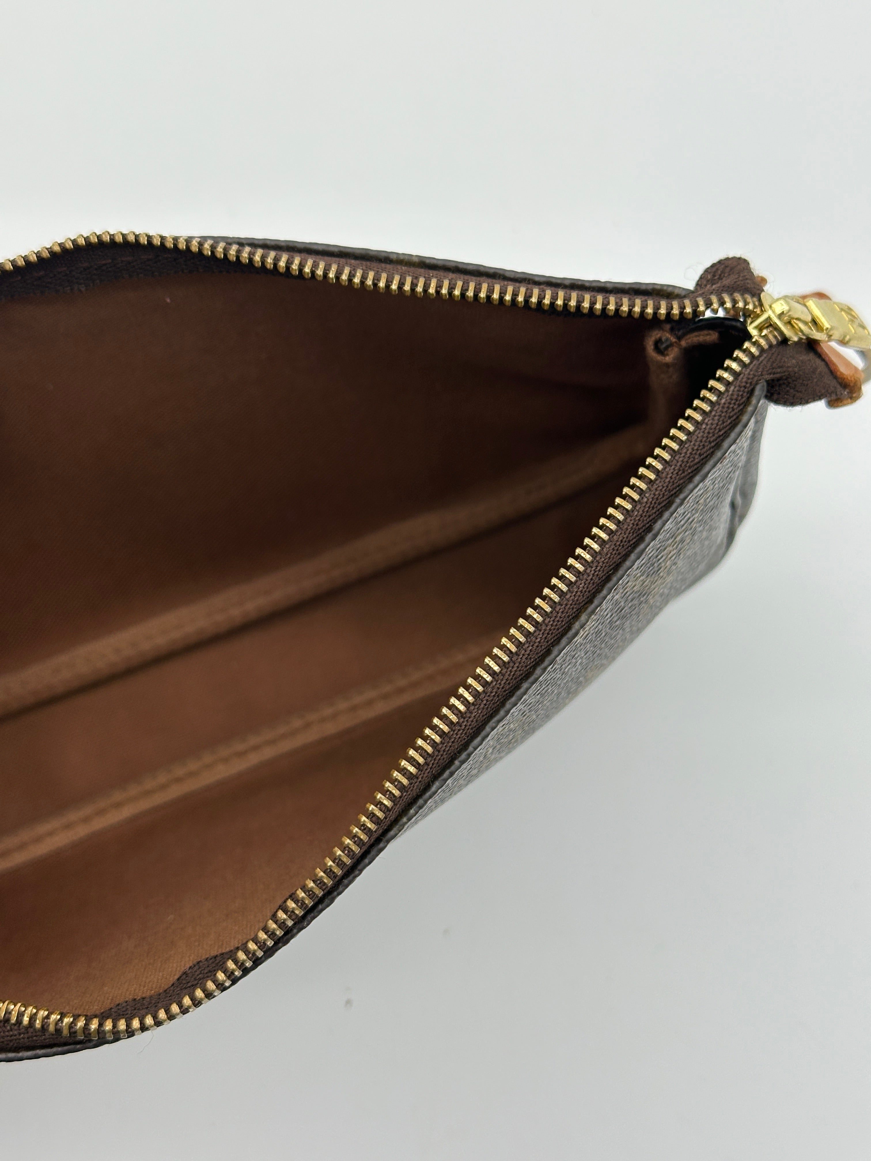 Louis Vuitton Pochette Accessoires