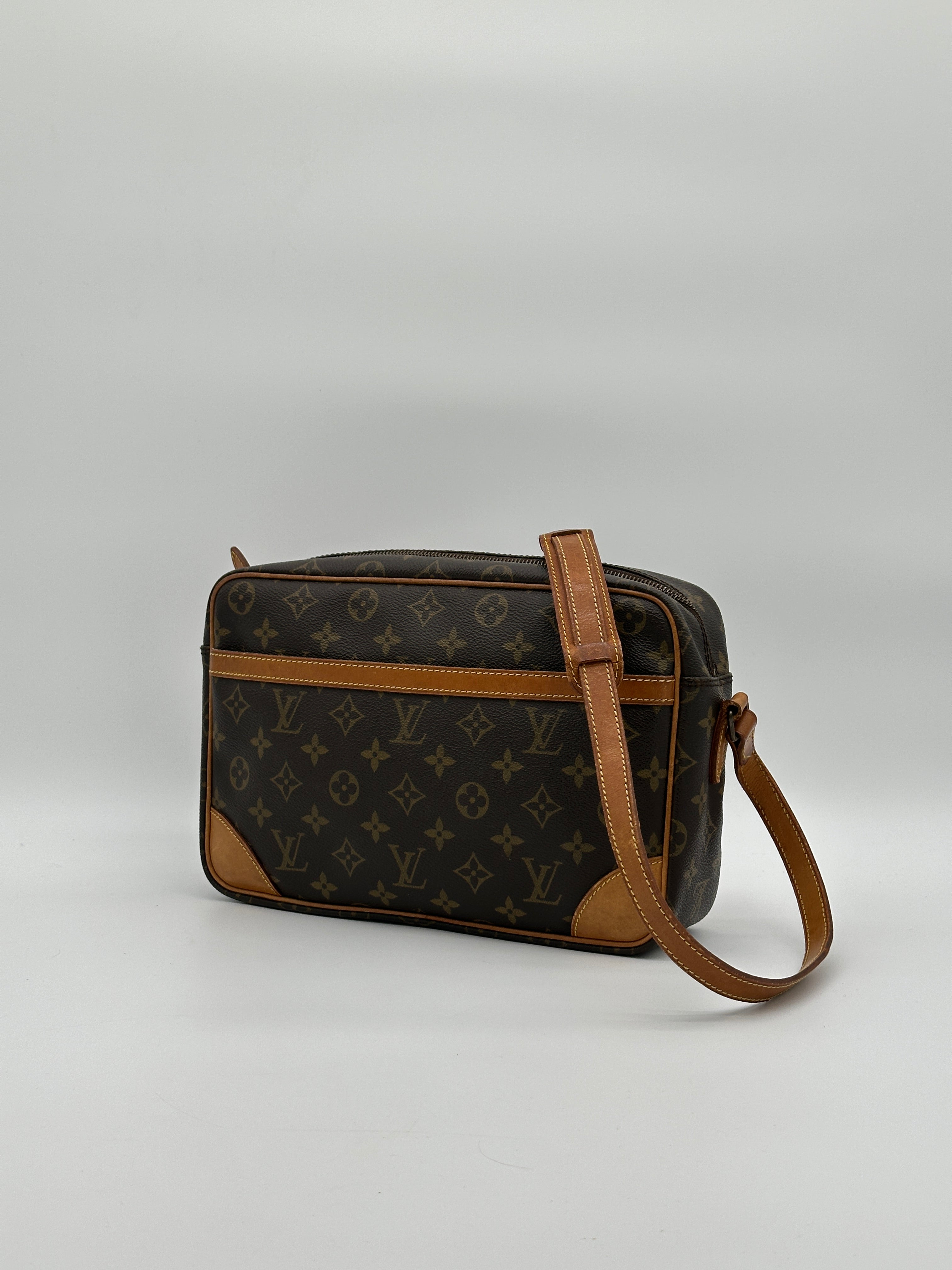 Louis Vuitton Trocadero 27