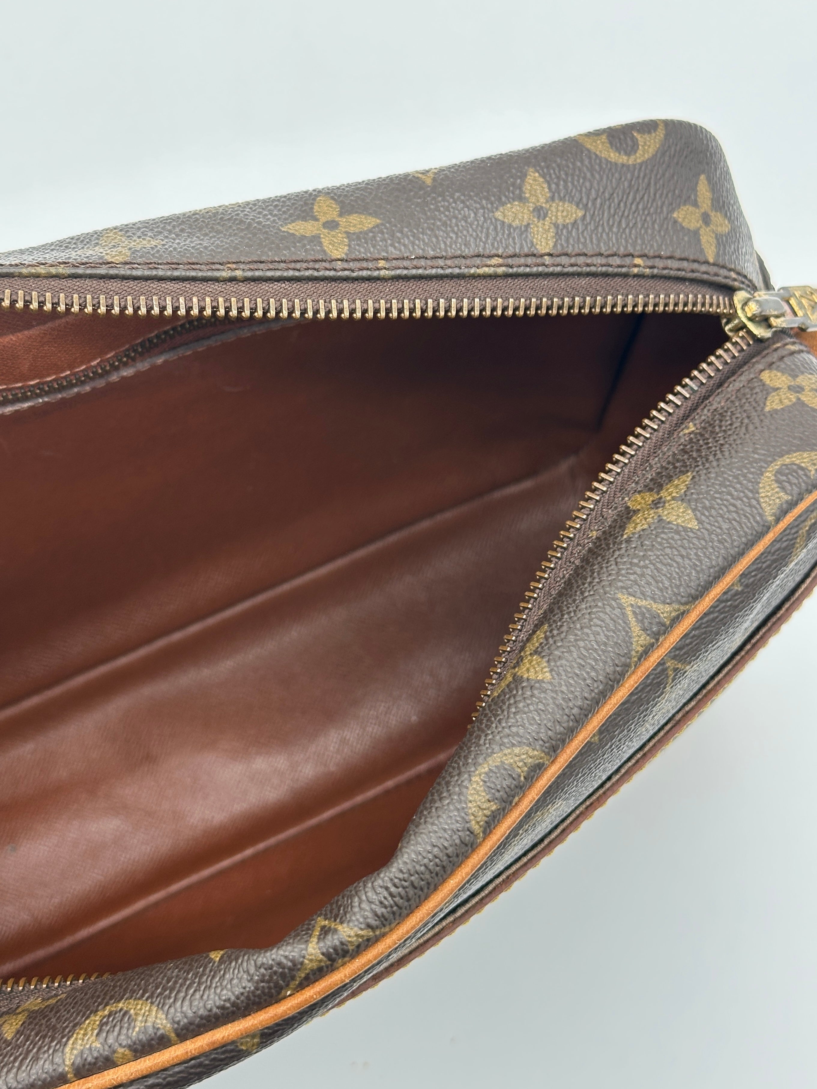 Louis Vuitton Trocadero 27