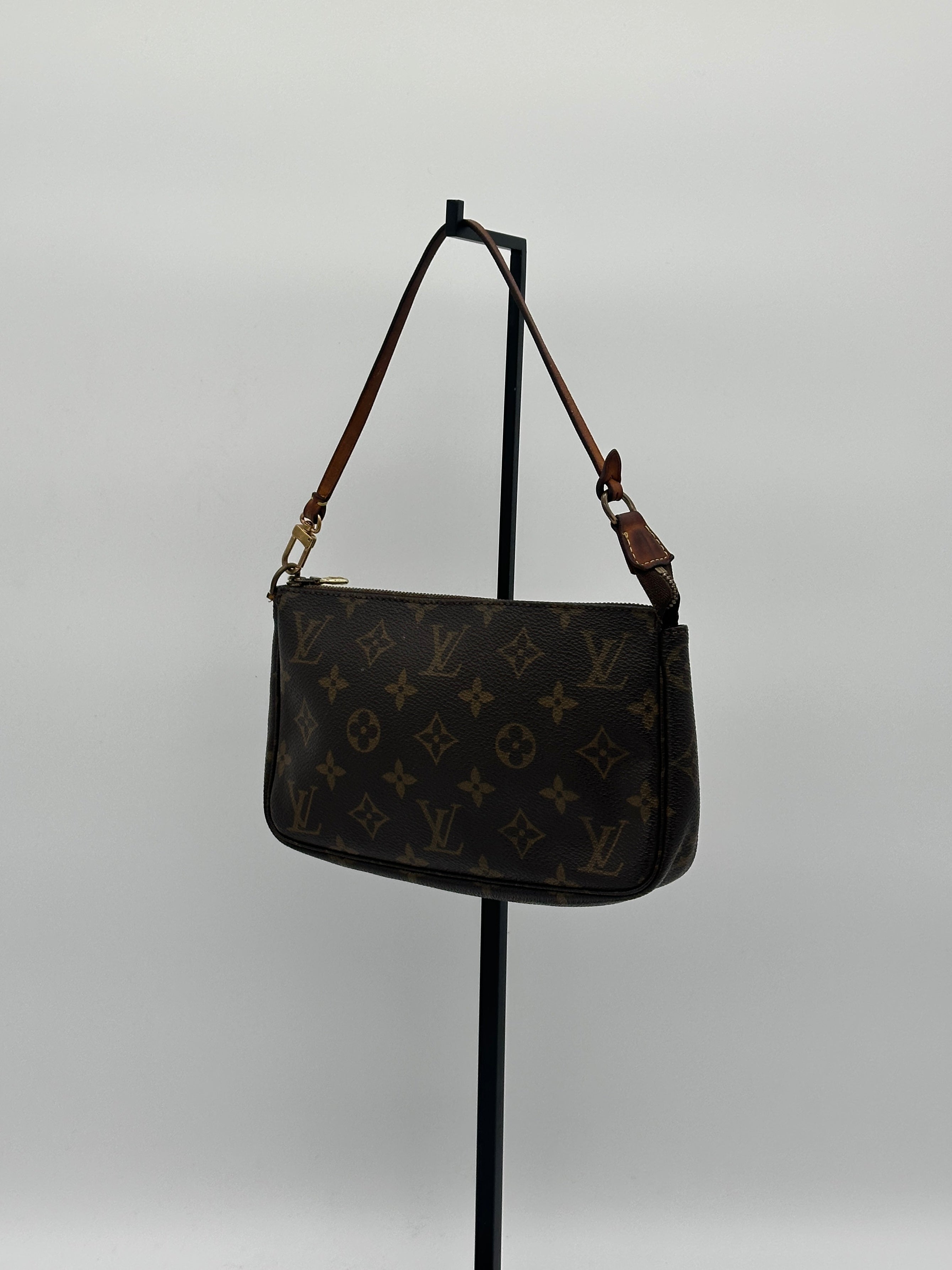 Louis Vuitton Pochette Accessoires