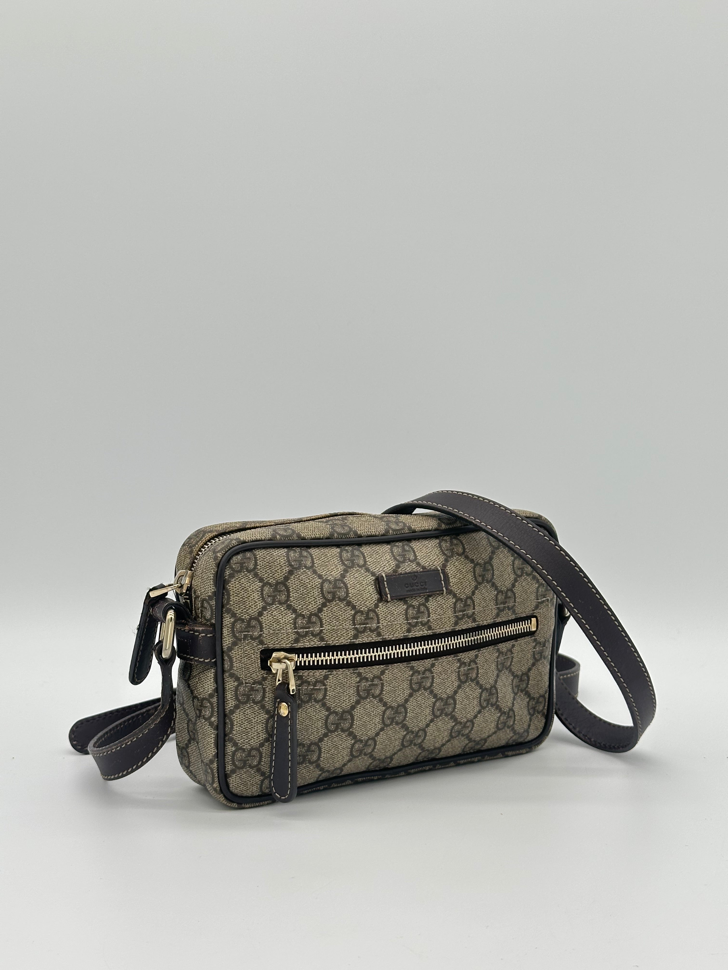 Gucci Supreme Messenger