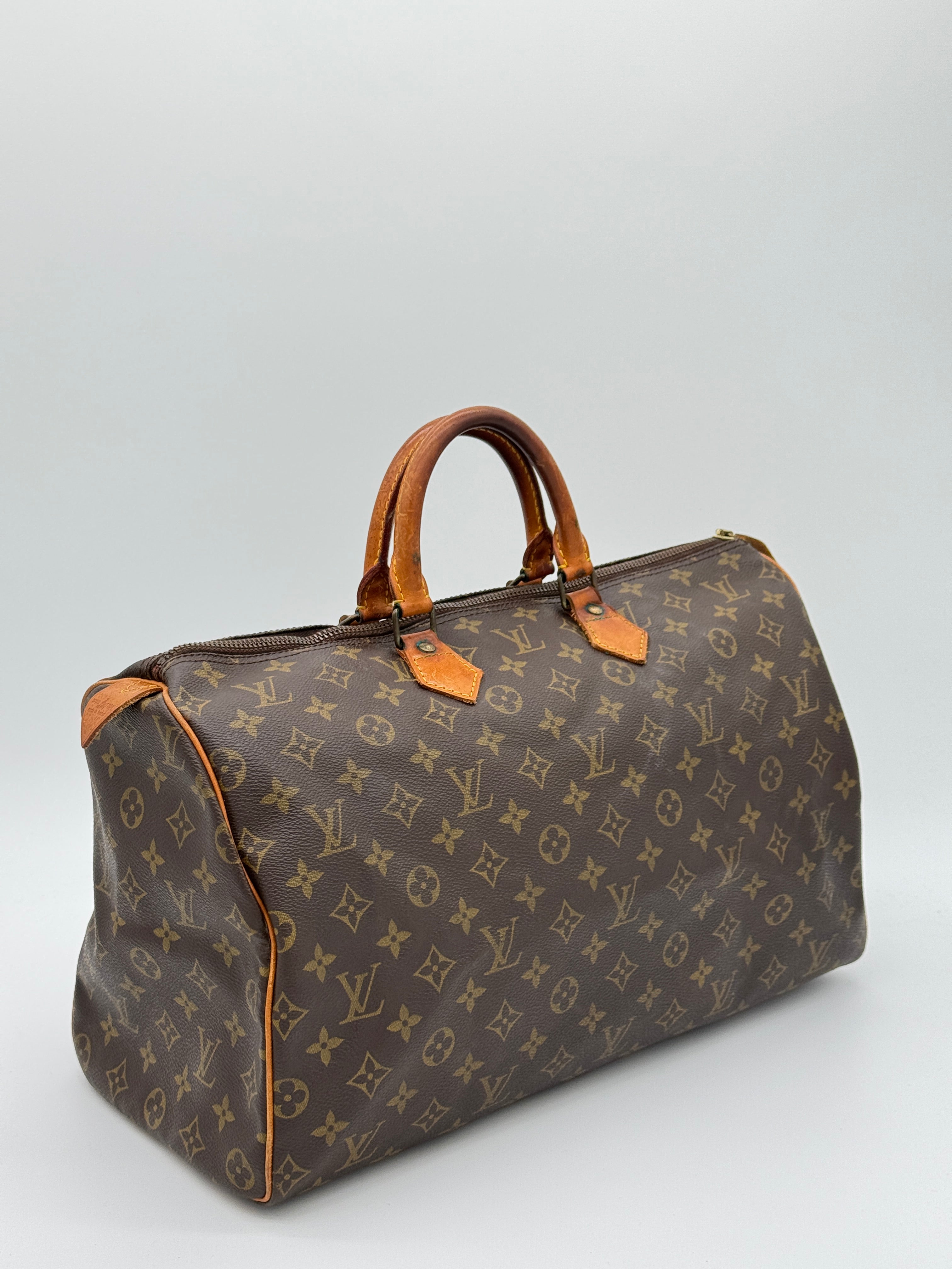 Louis Vuitton Speedy 40