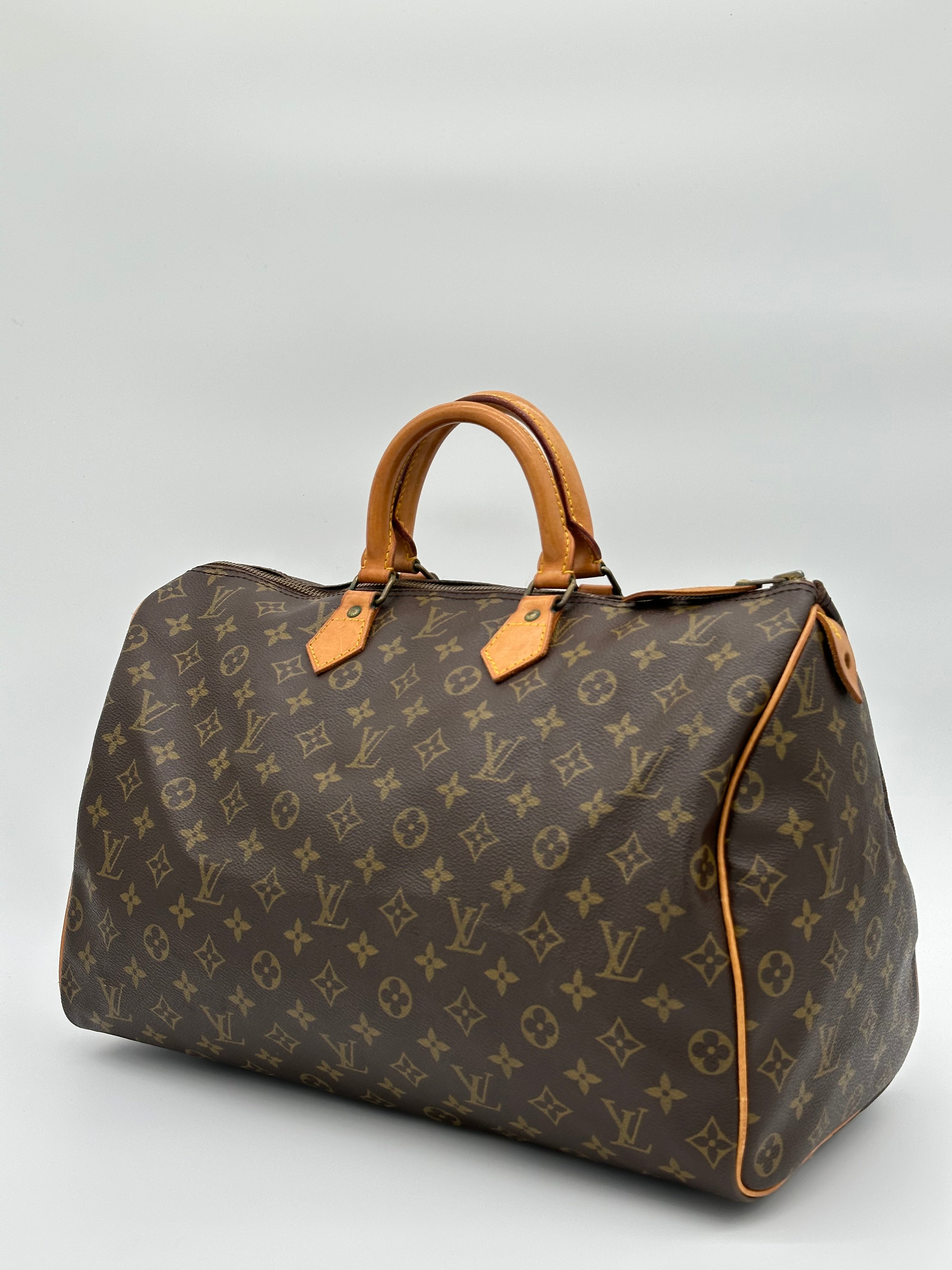 Louis Vuitton Speedy 40