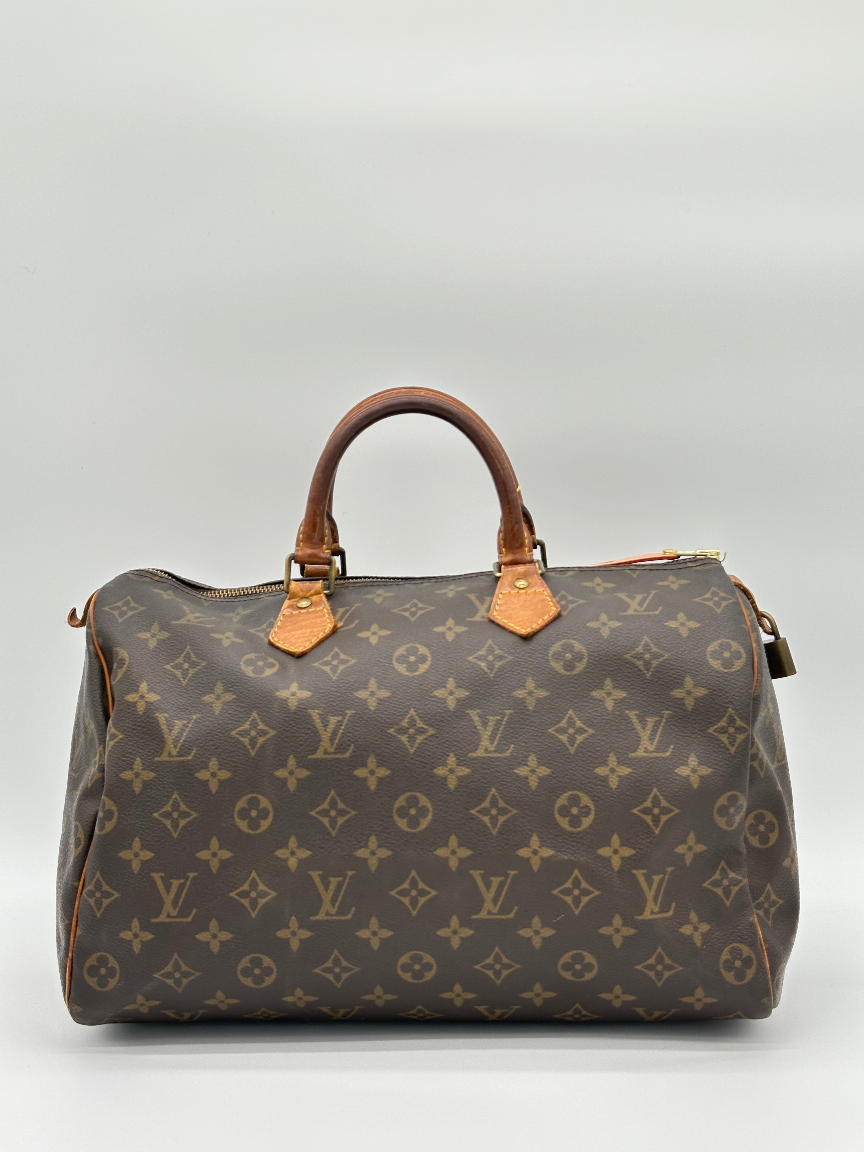 Louis Vuitton Speedy 35