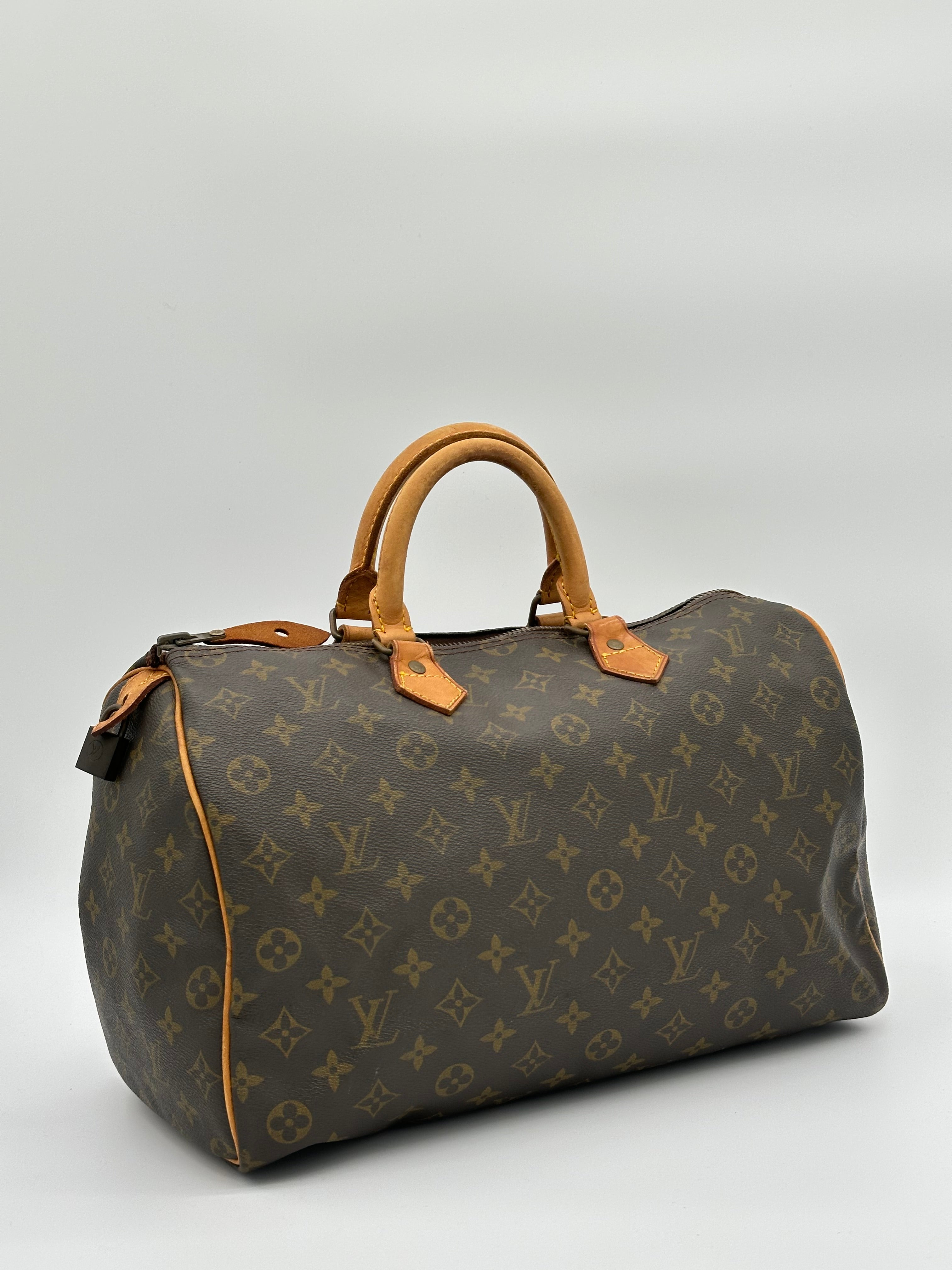 Louis Vuitton Speedy 35