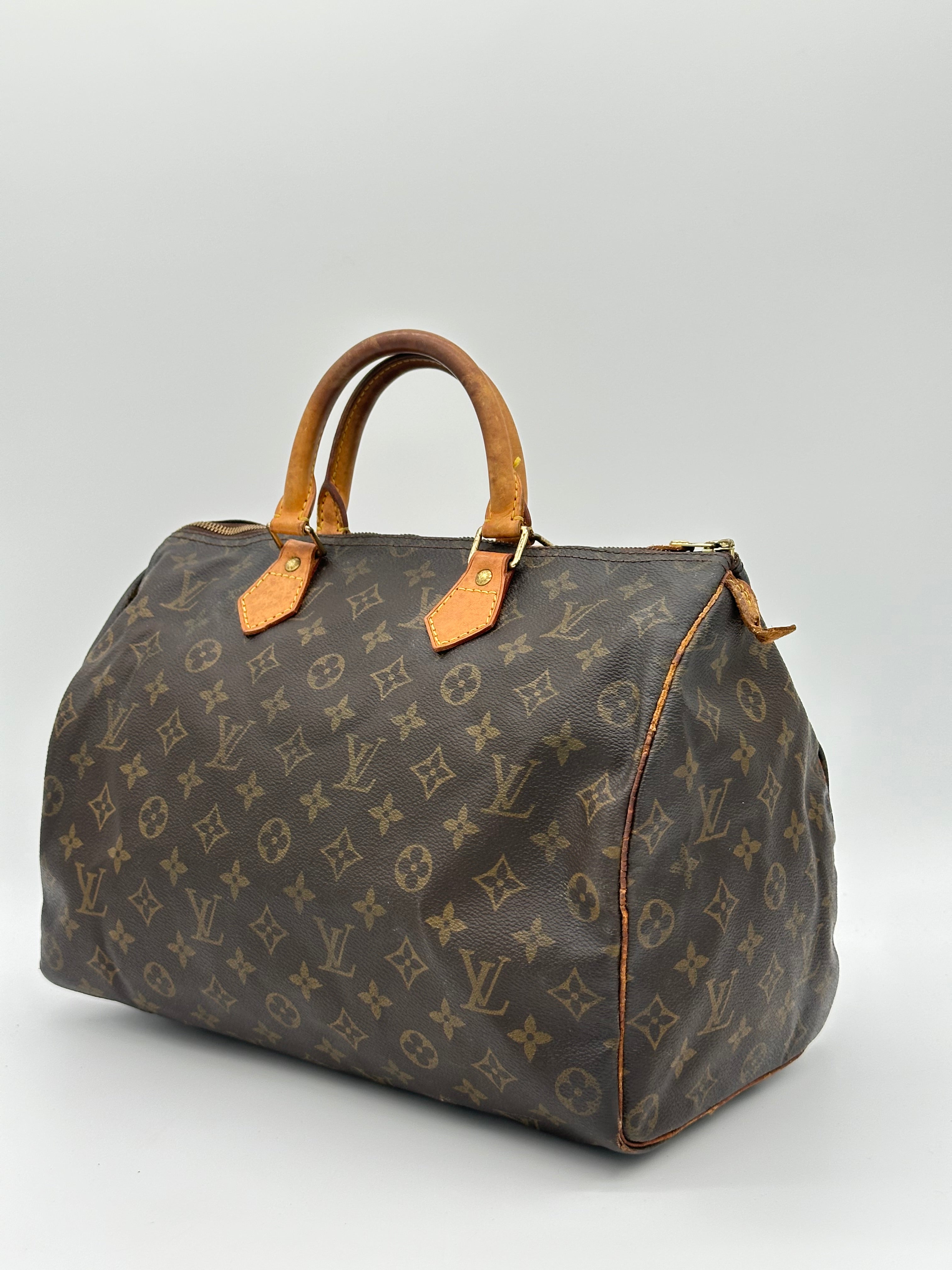 Louis Vuitton Speedy 35