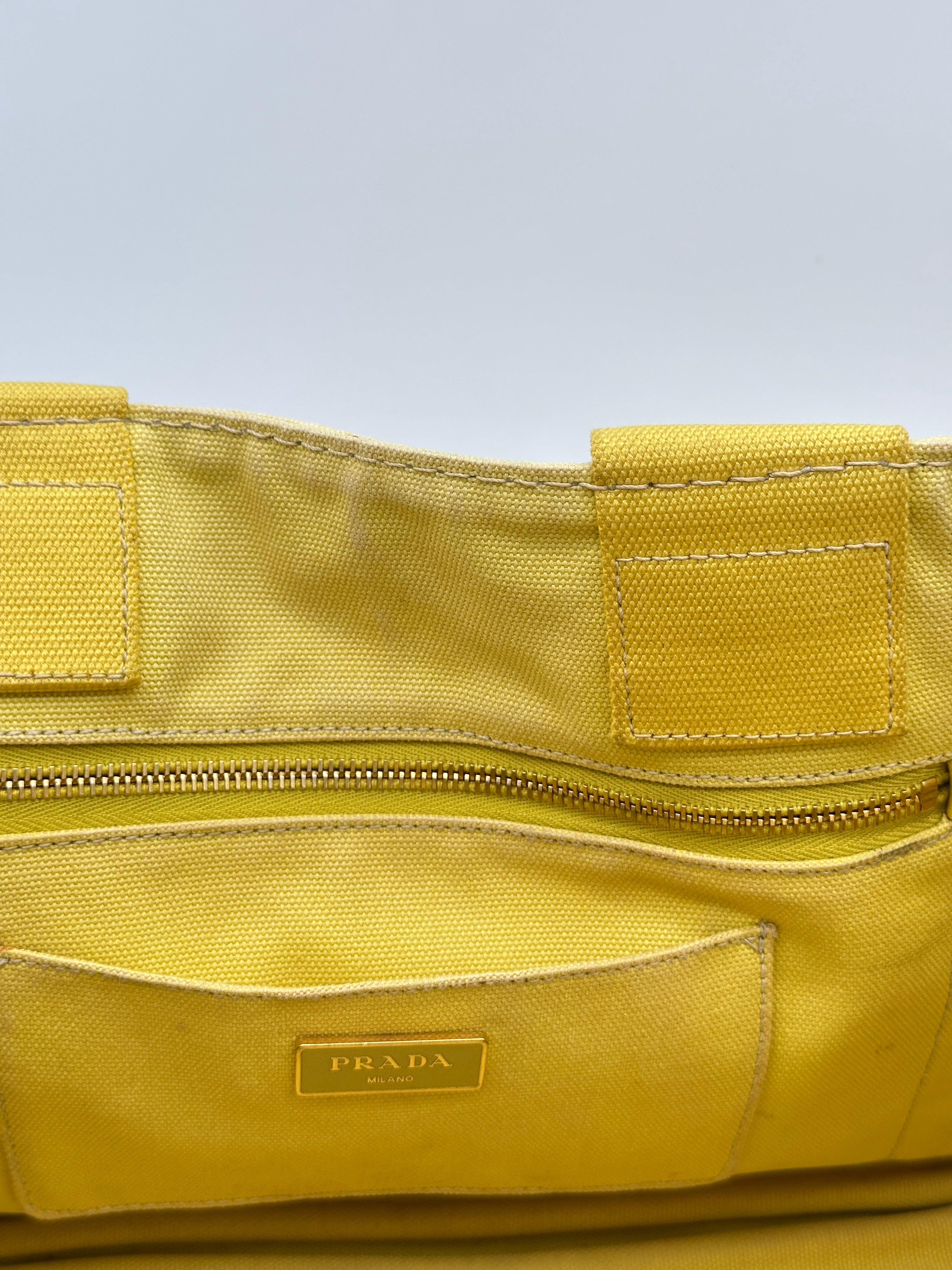 Prada Canapa GM