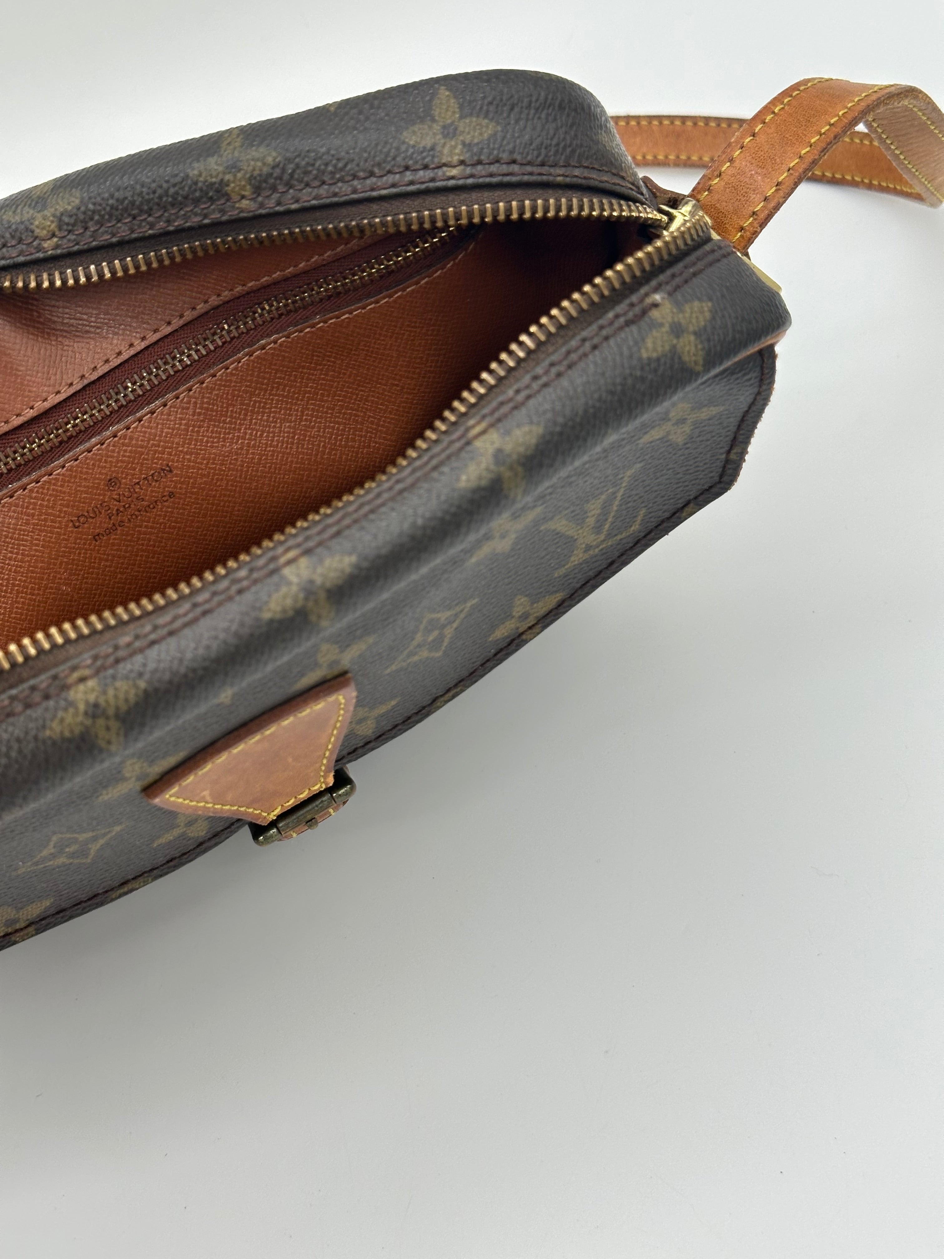 Louis Vuitton Jeune Fille MM