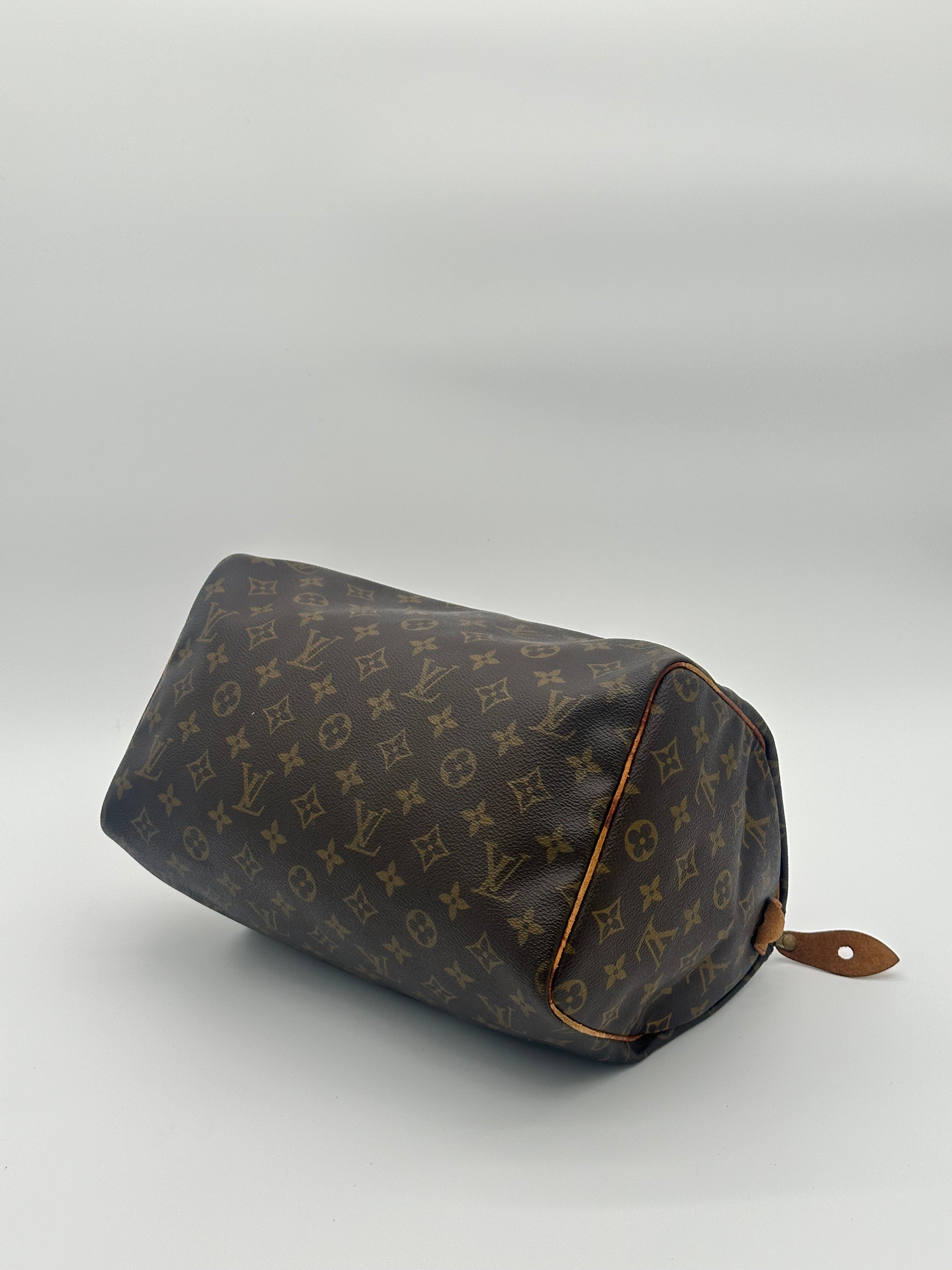 Louis Vuitton Speedy 30