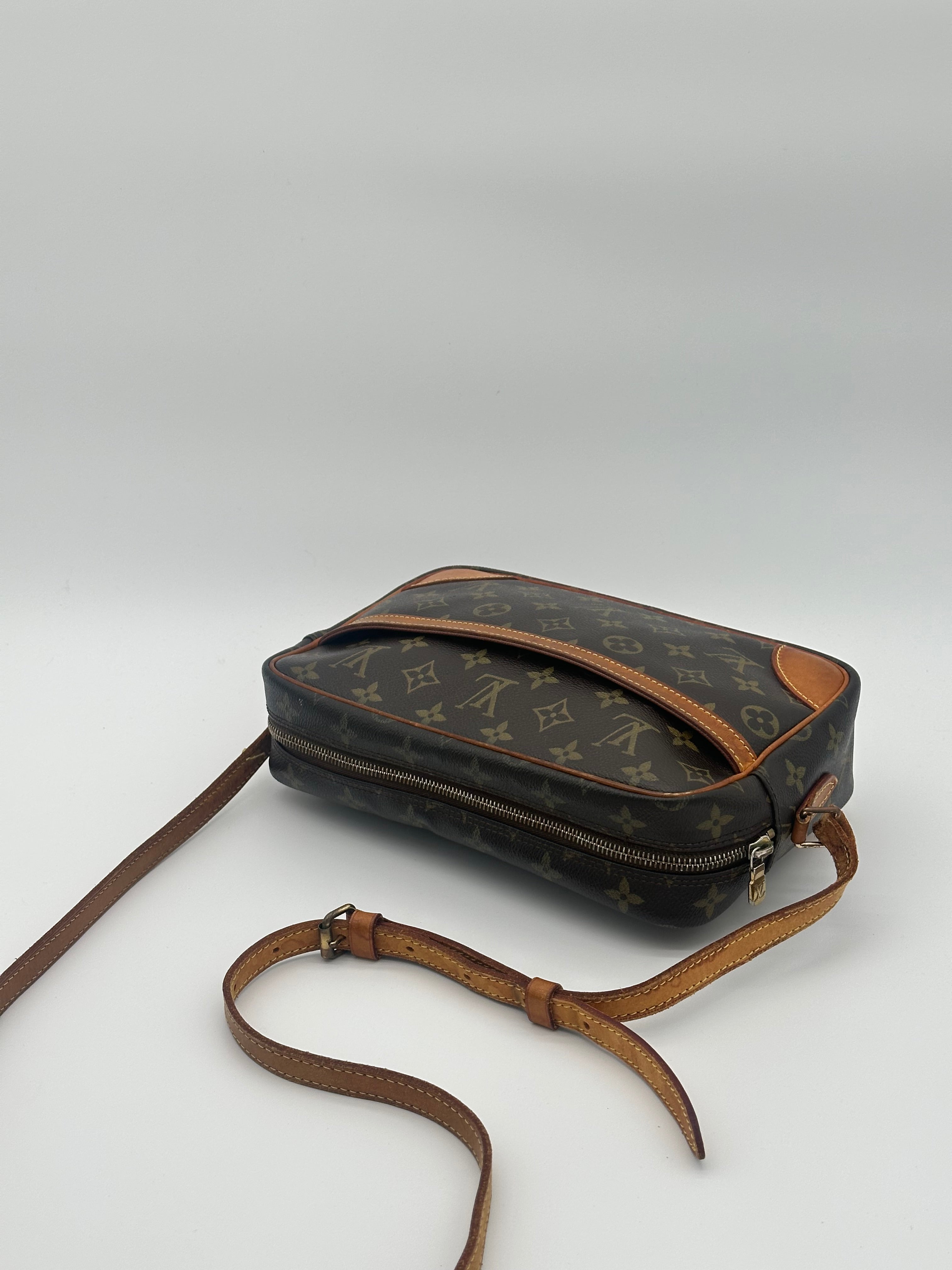 Louis Vuitton Trocadero 27