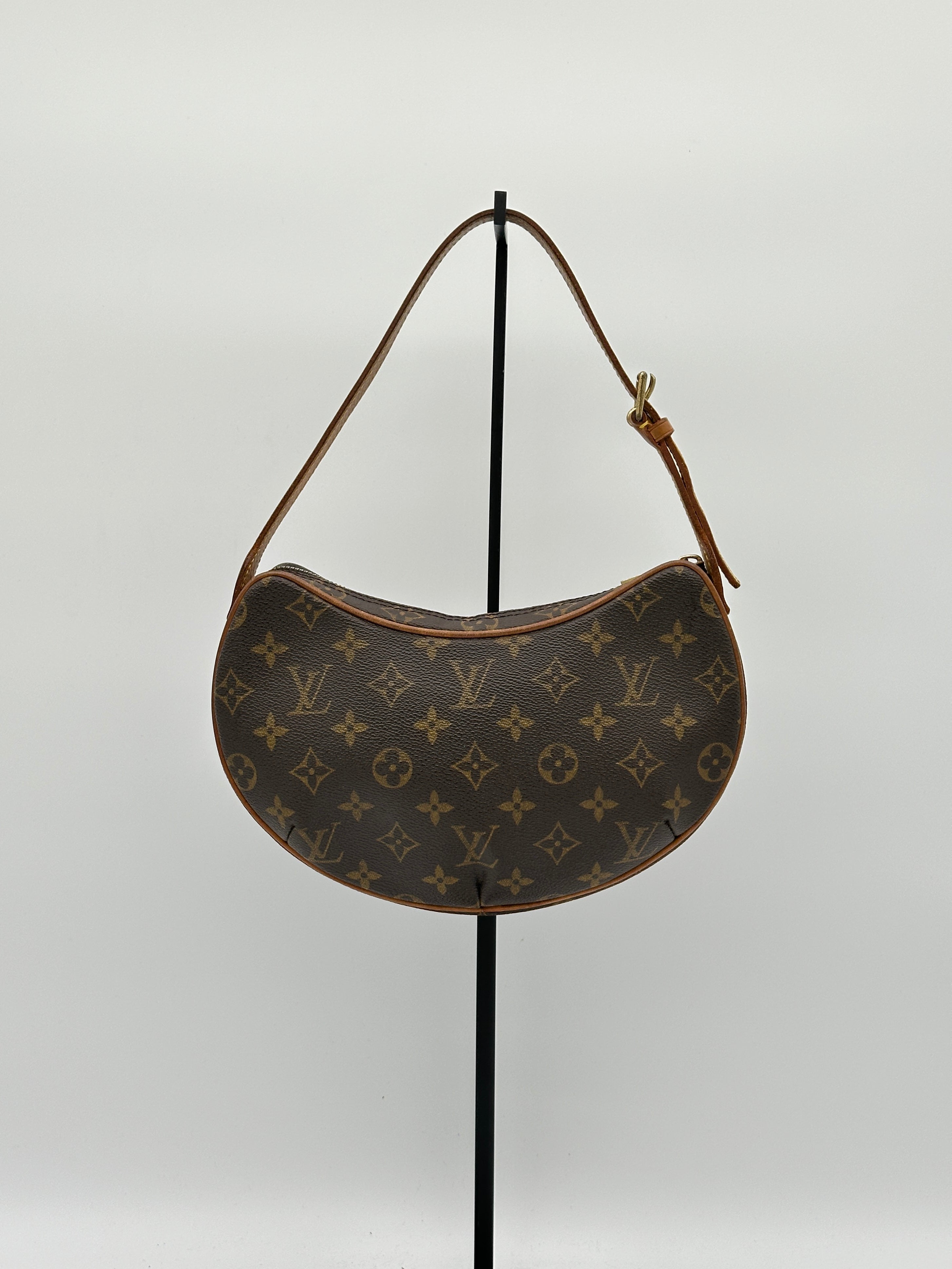 Louis Vuitton Croissant PM