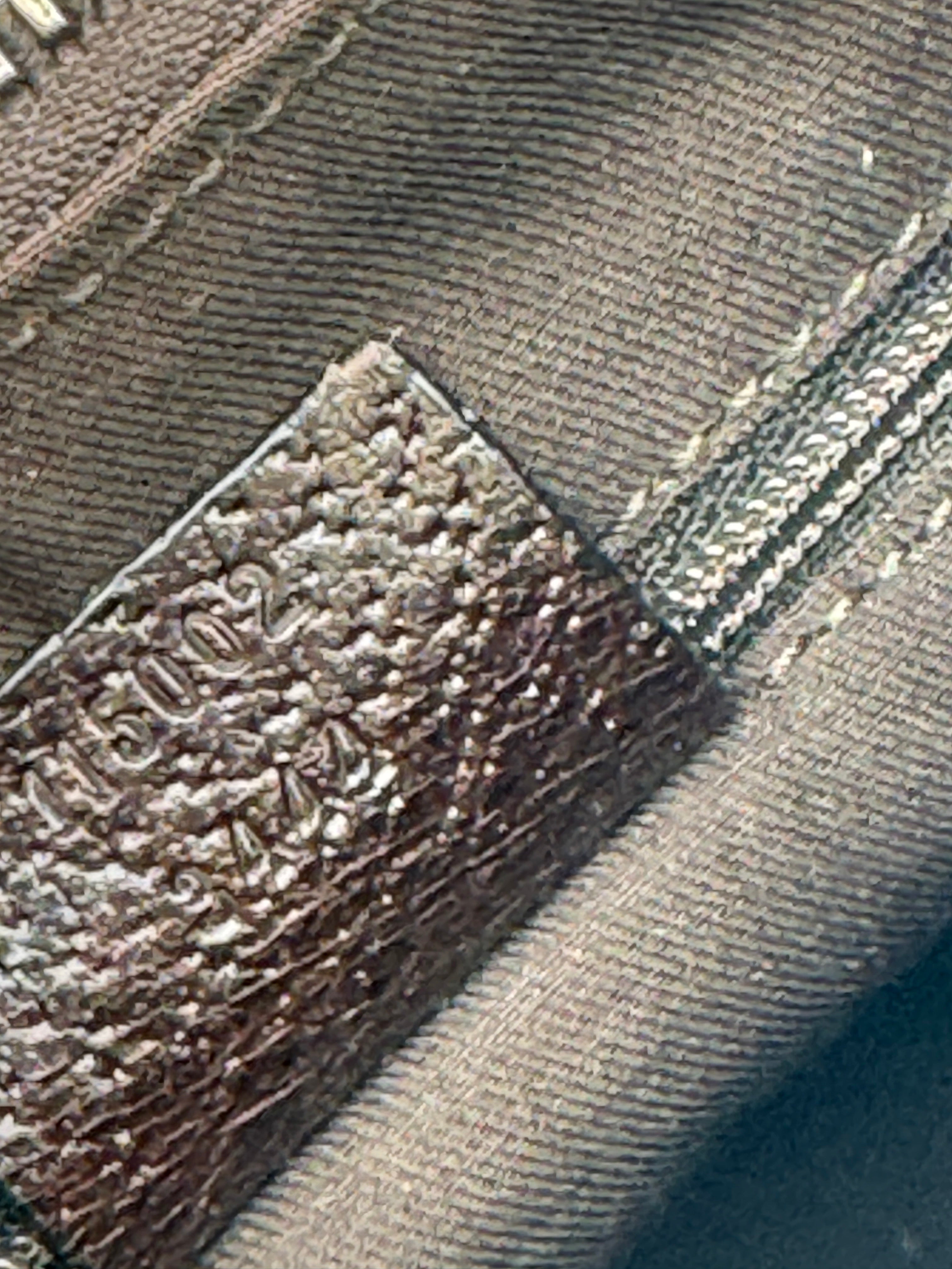 Gucci Lock Canvas