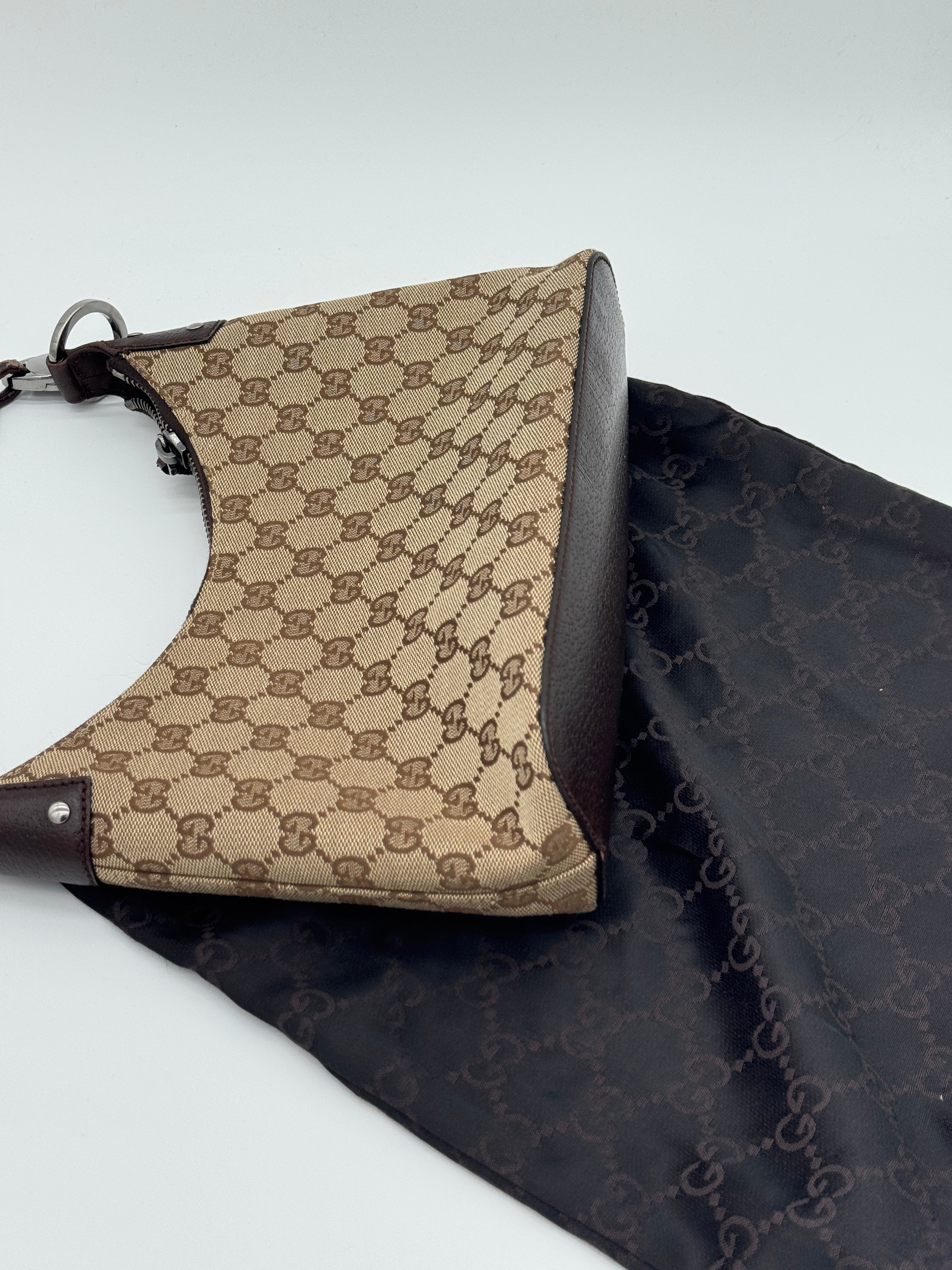 Gucci Lock Canvas