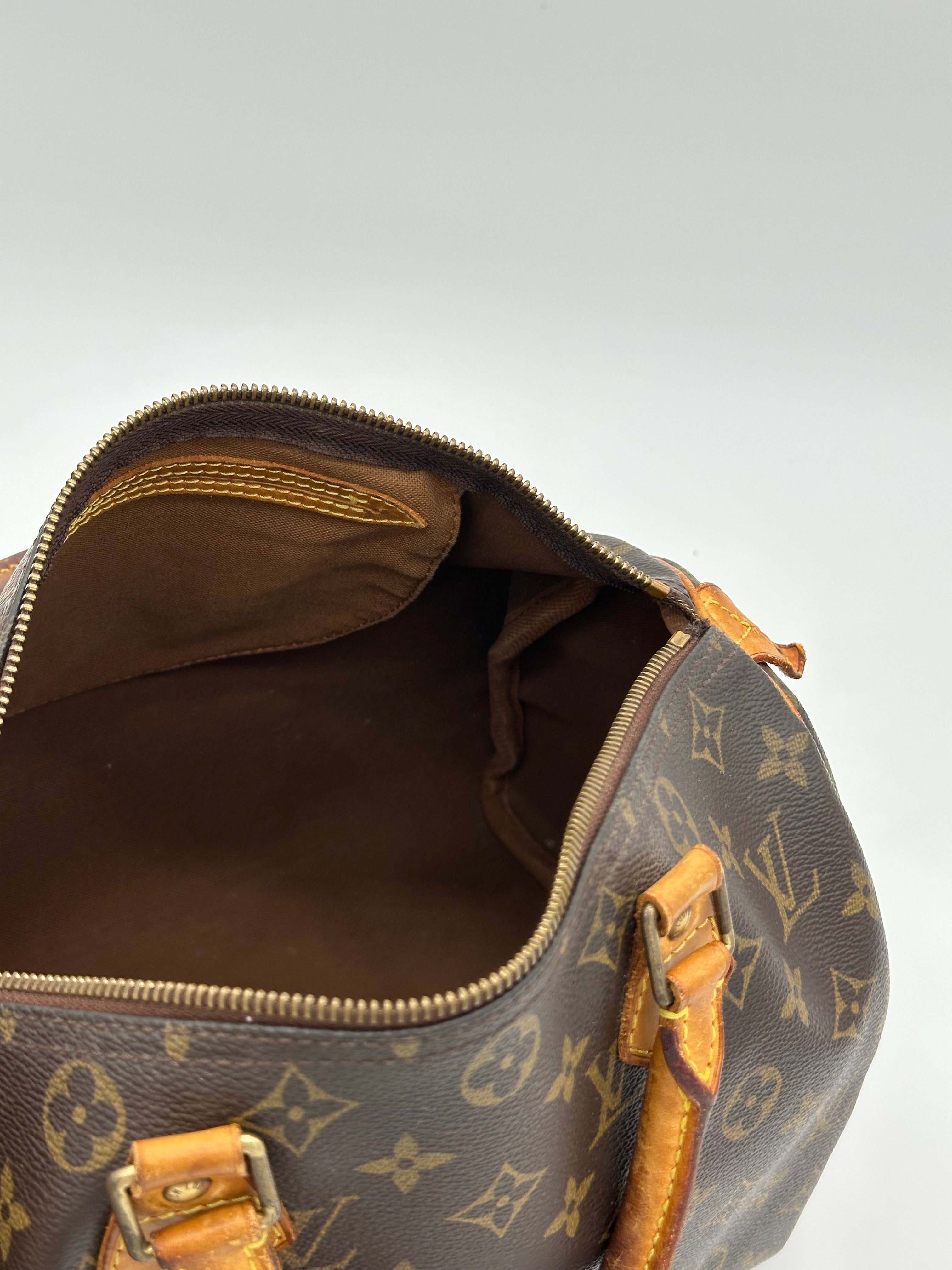 Louis Vuitton Speedy 30