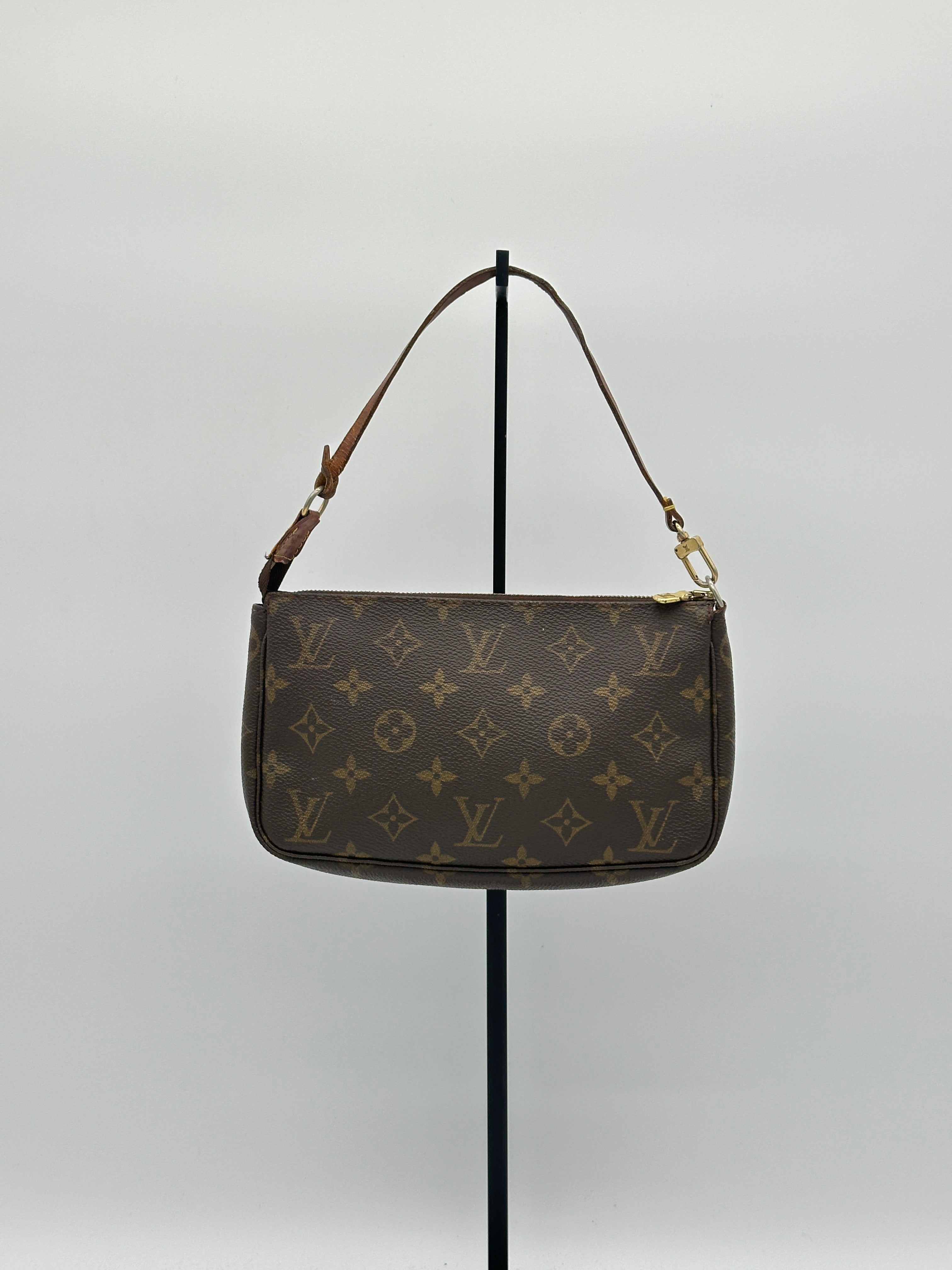 Louis Vuitton Pochette Accessoires
