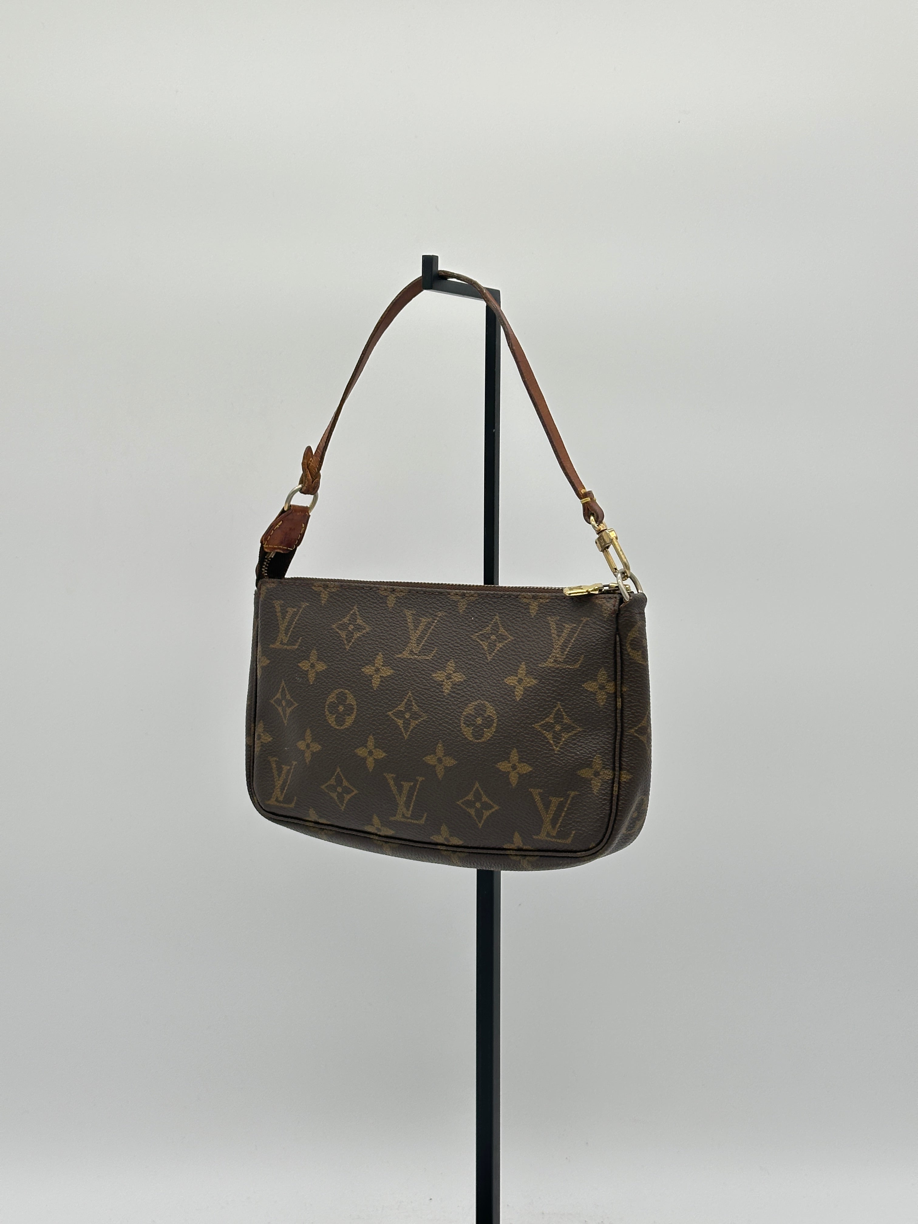 Louis Vuitton Pochette Accessoires