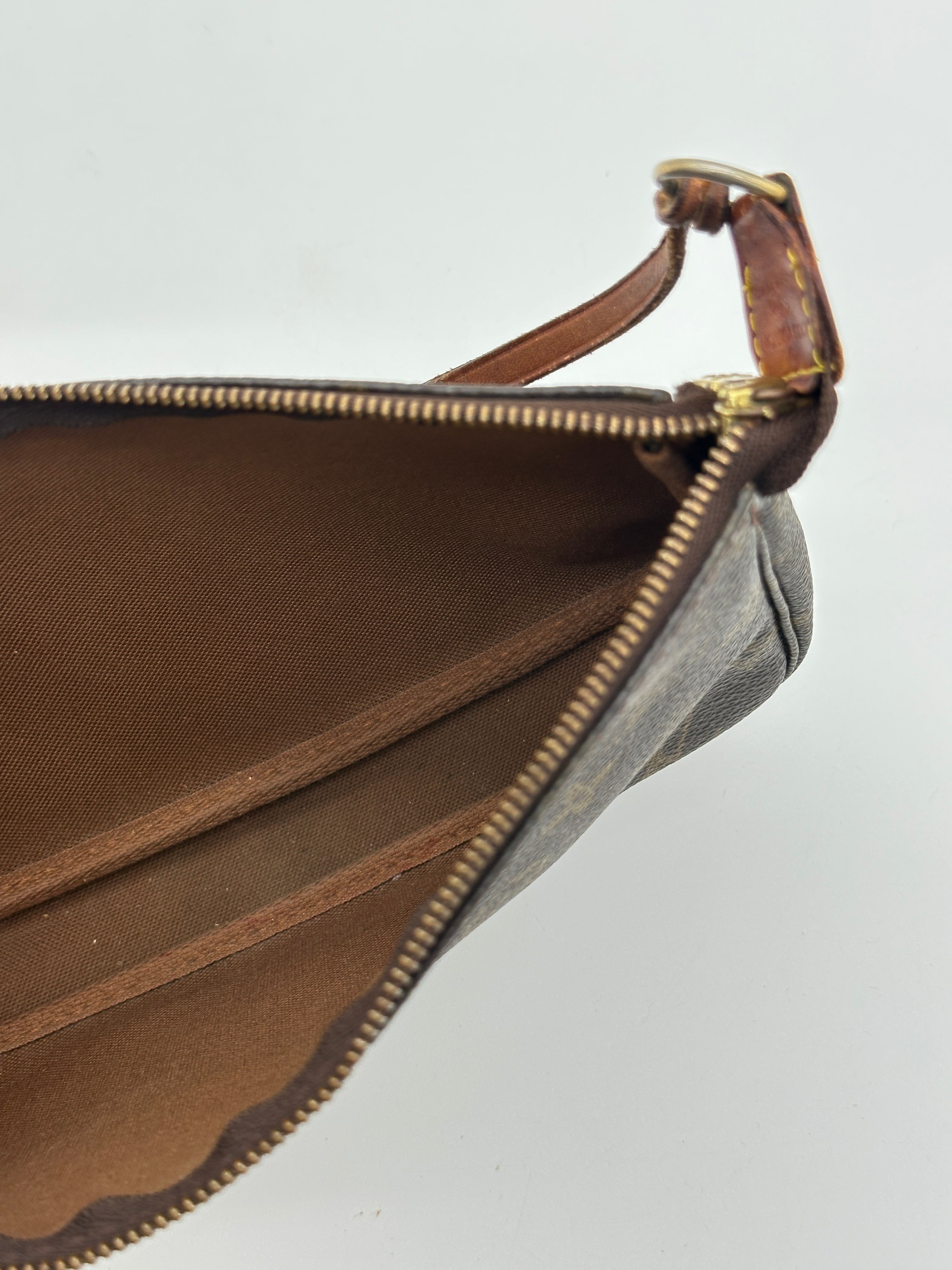 Louis Vuitton Pochette Accessoires