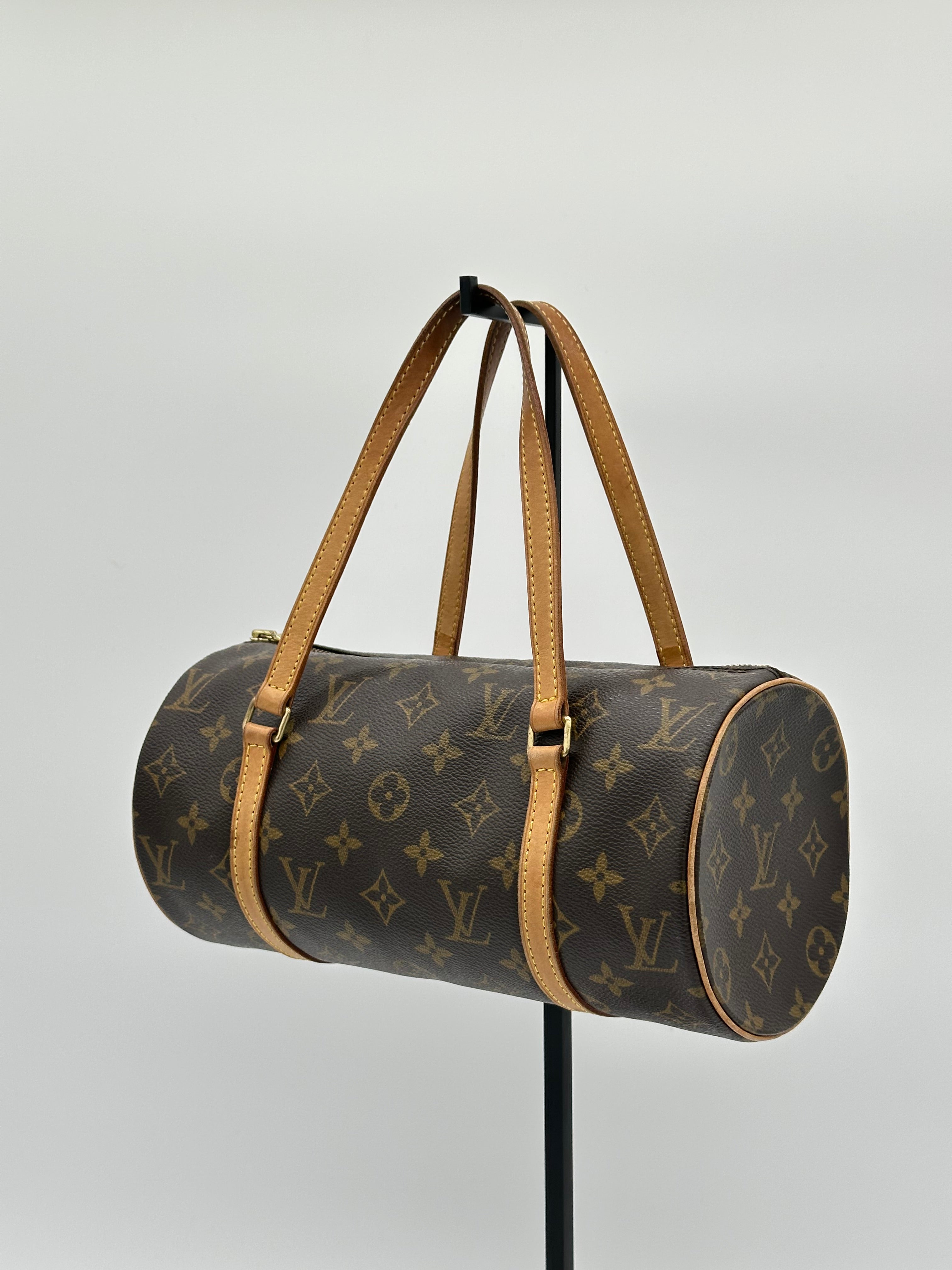 Louis Vuitton Papillon 26