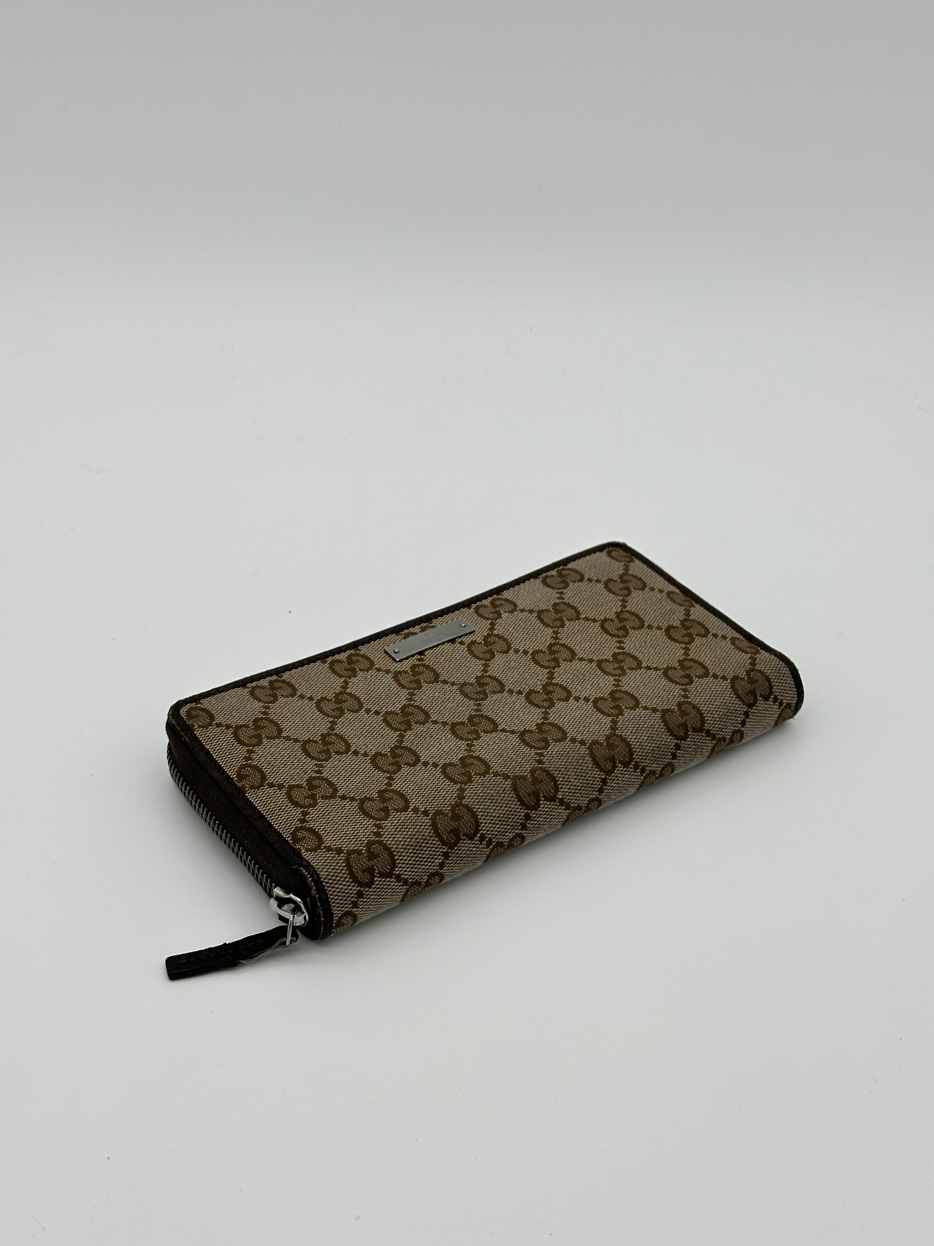 Gucci Zip Around Wallet