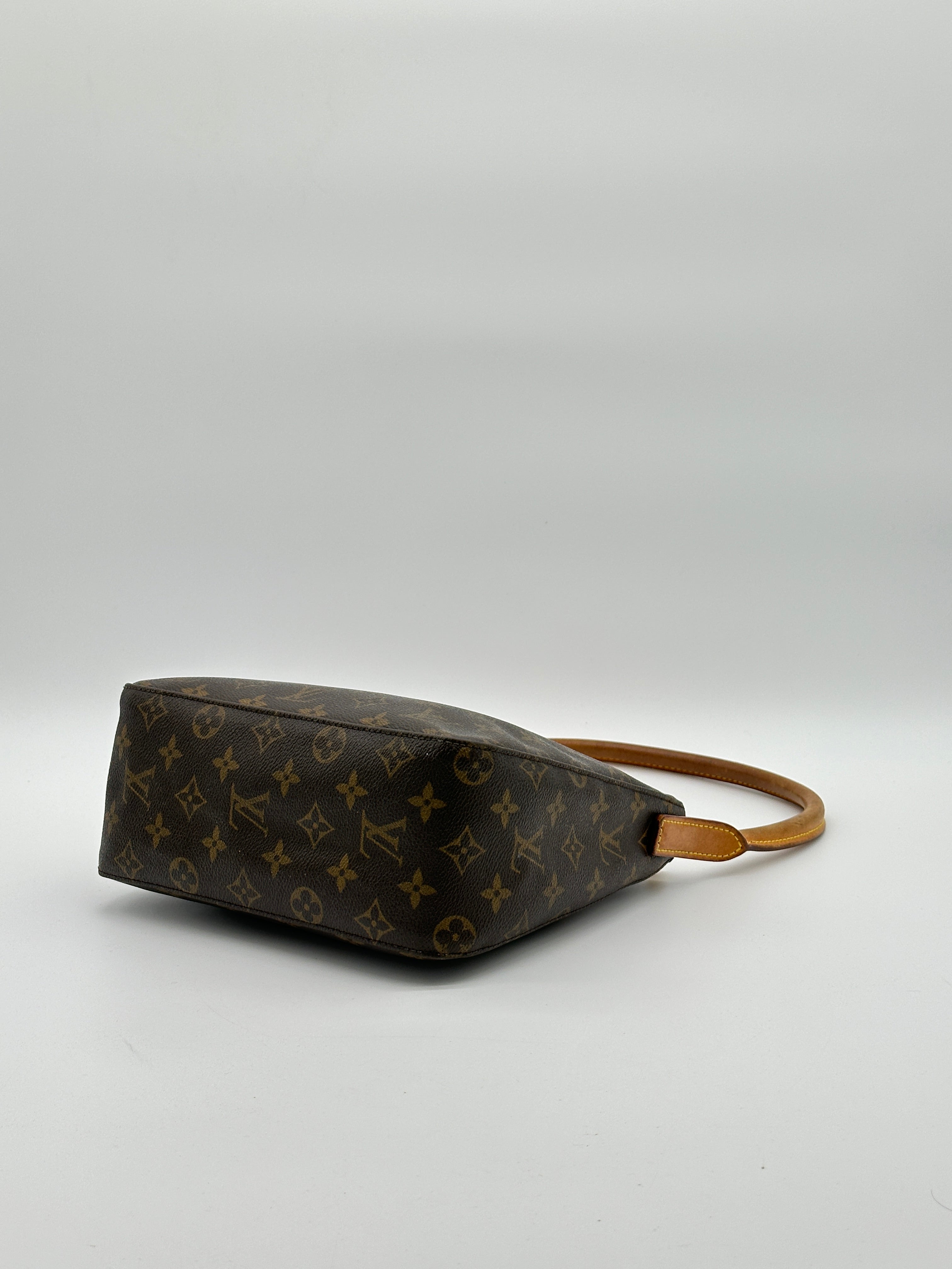 Louis Vuitton Looping MM