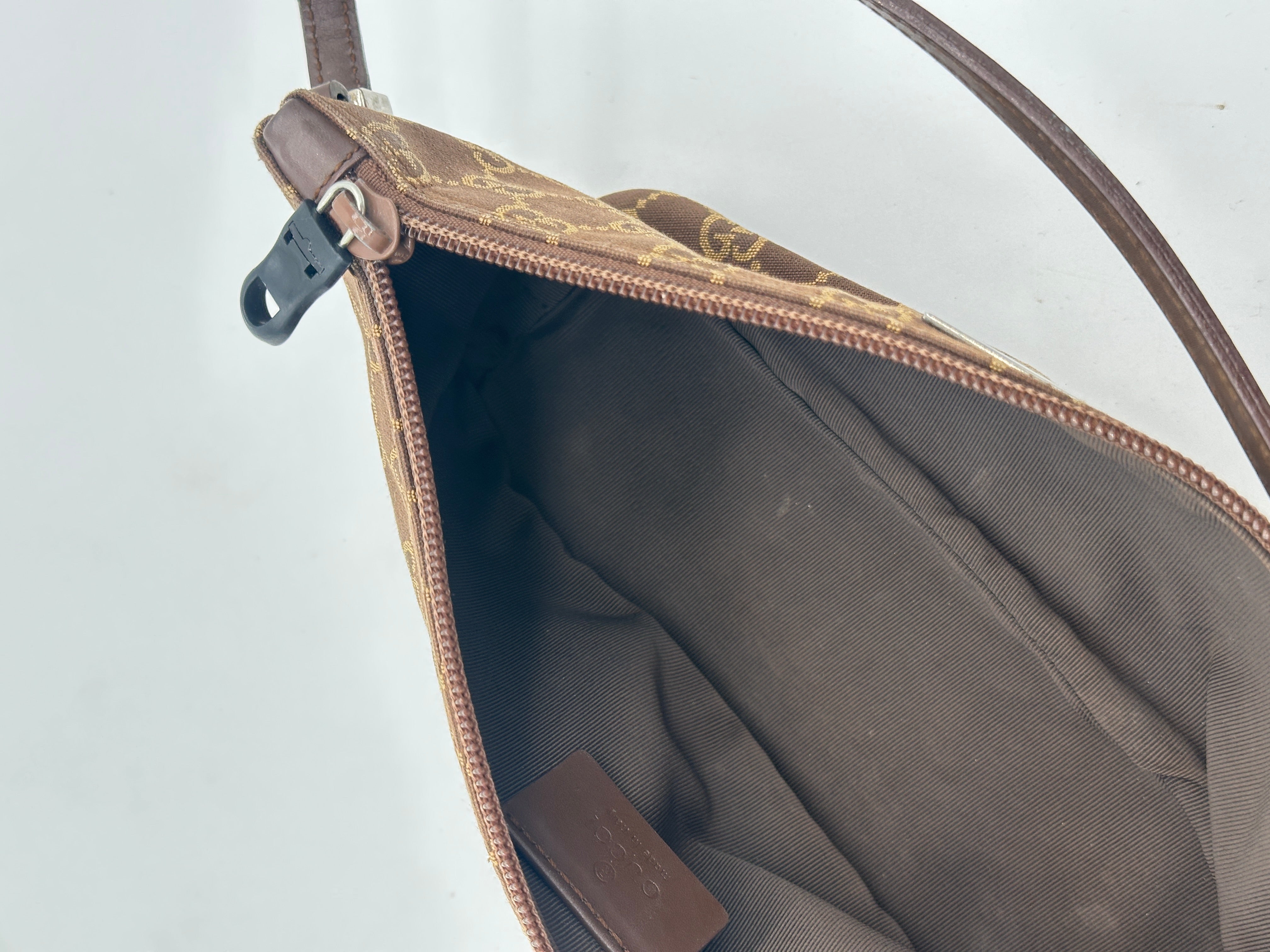 Gucci Boat Bag