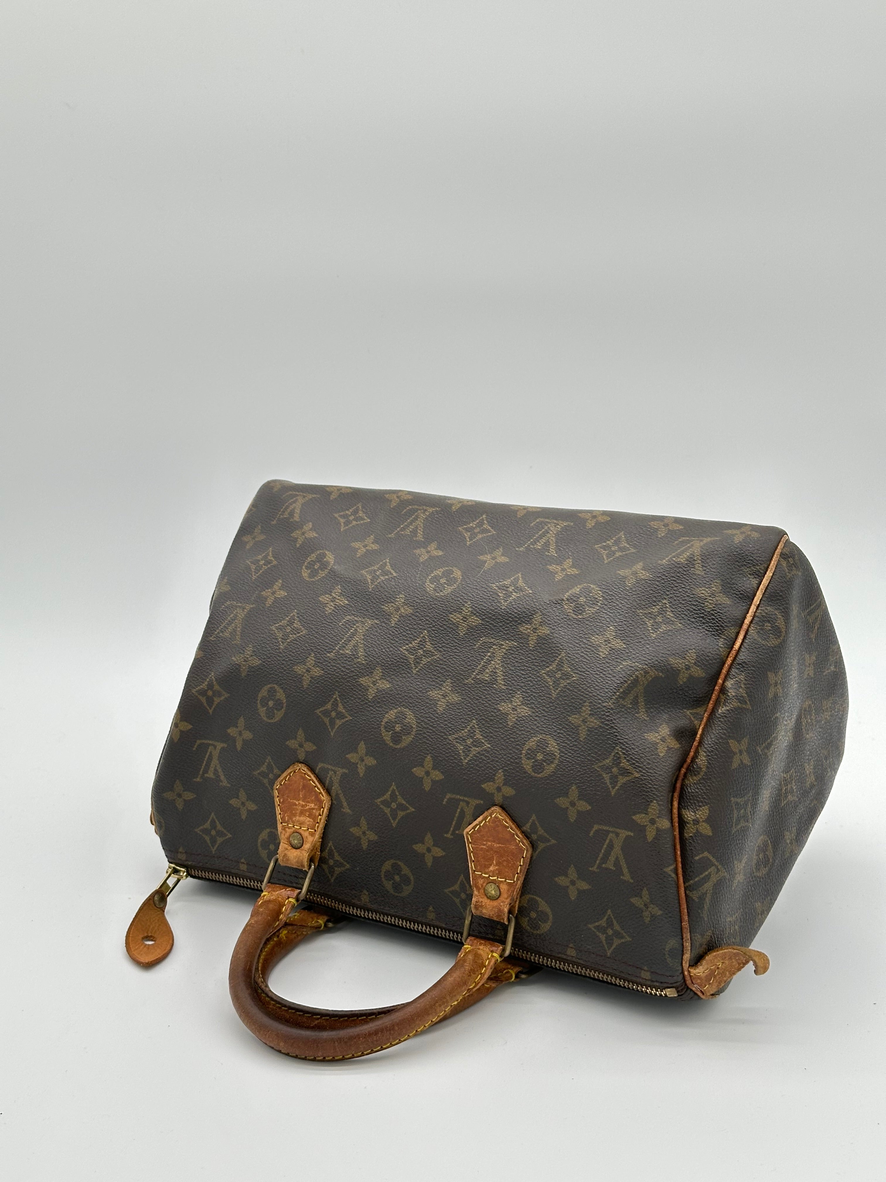 Louis Vuitton Speedy 30