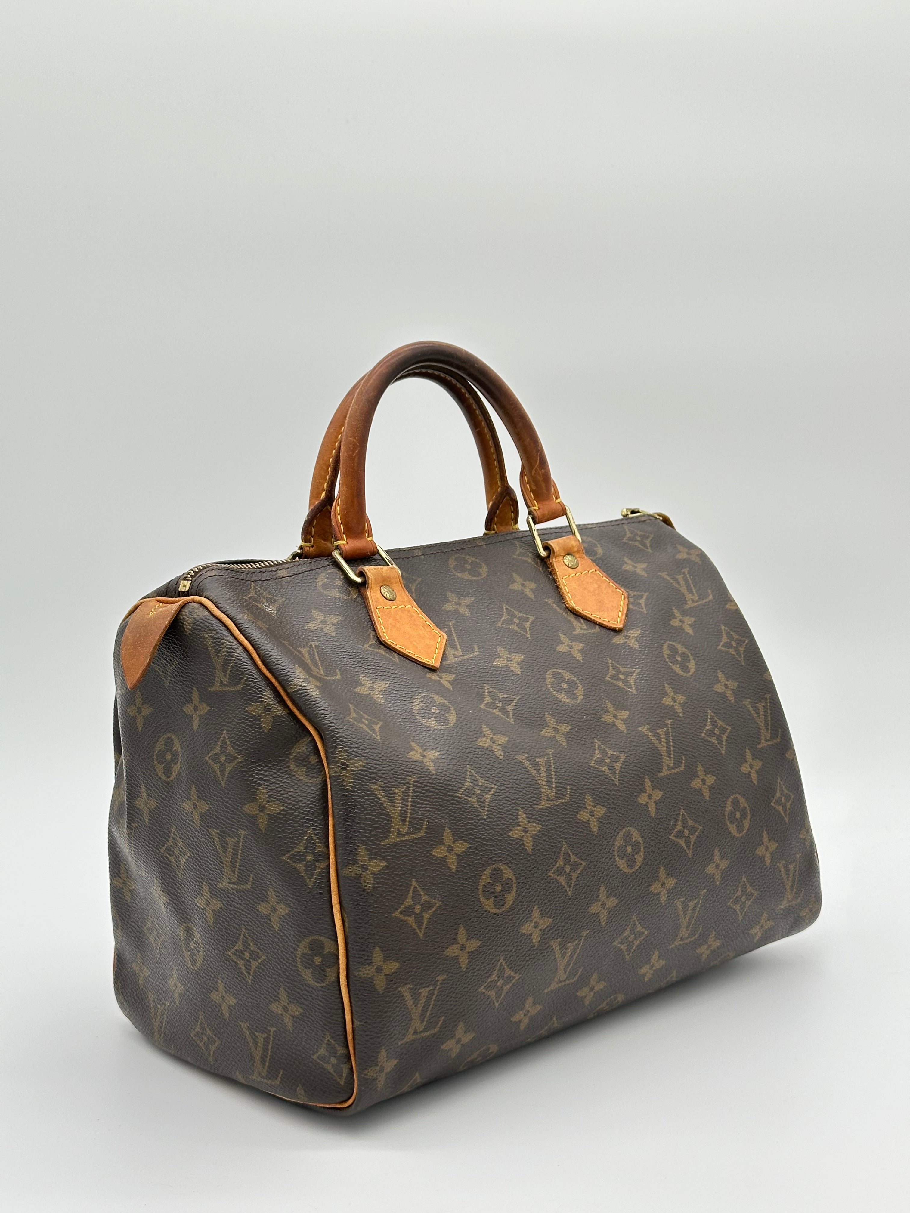 Louis Vuitton Speedy 30