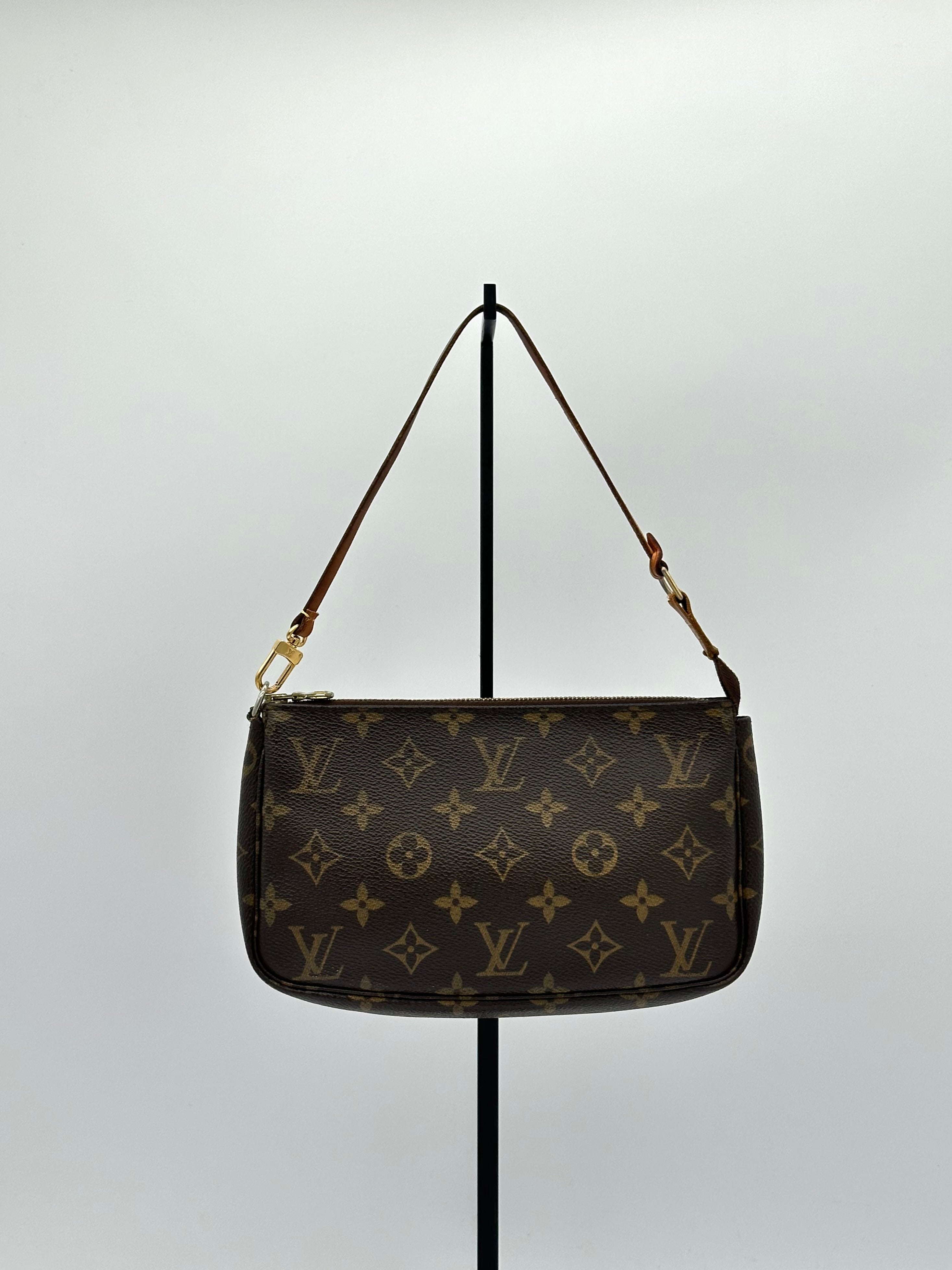 Louis Vuitton Pochette Accessoires