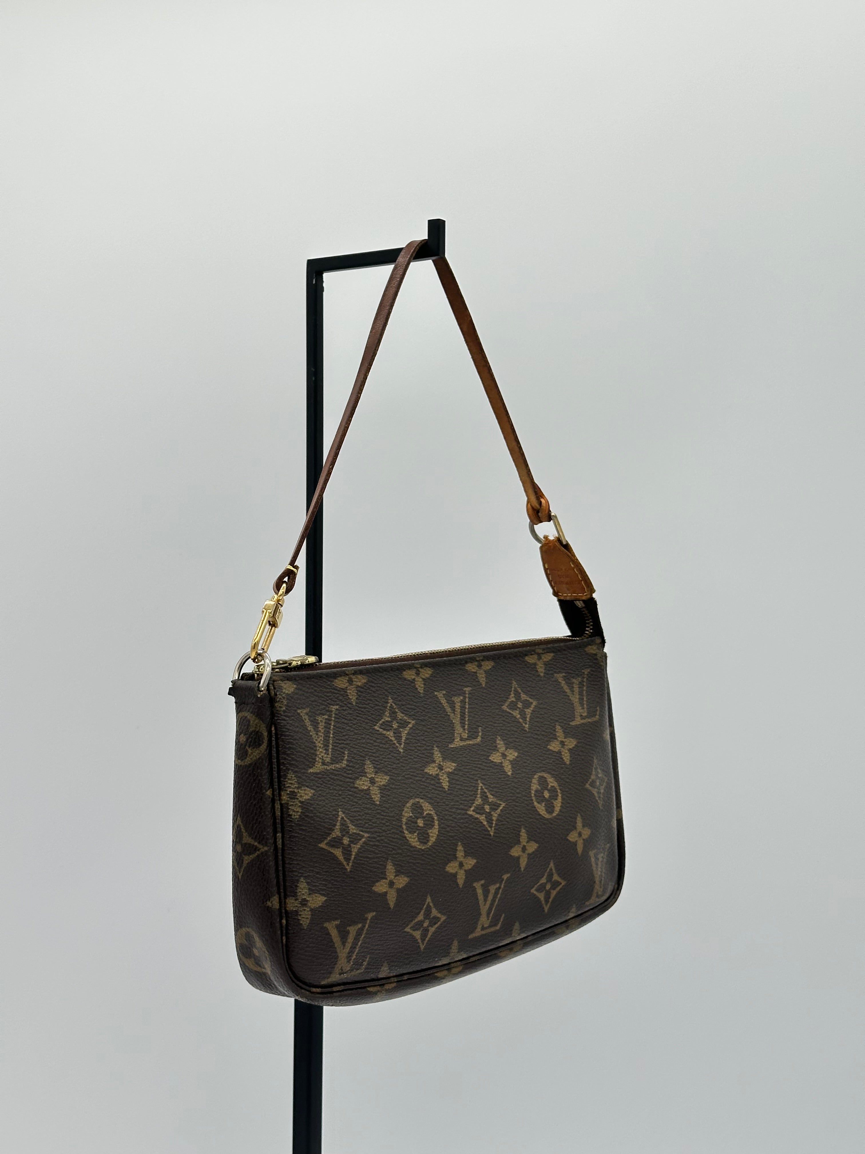 Louis Vuitton Pochette Accessoires