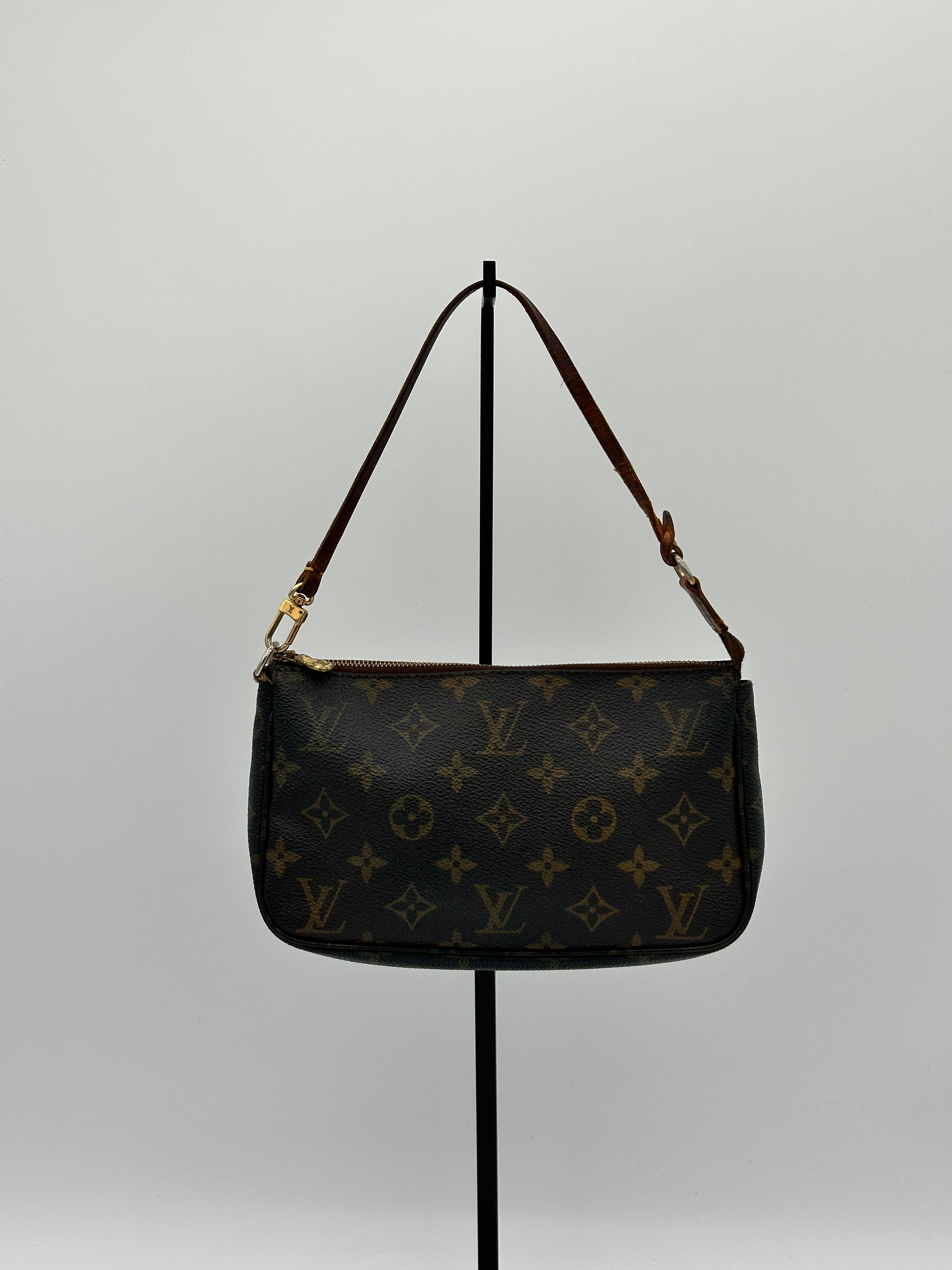 Louis Vuitton Pochette Accessoires