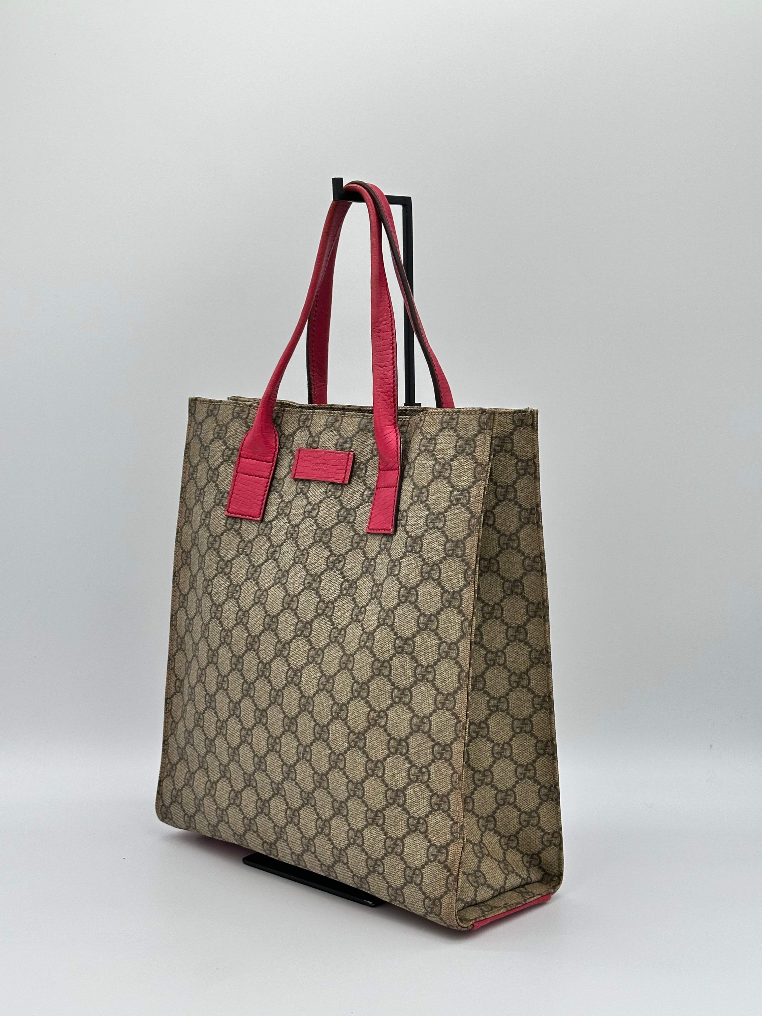 Gucci Supreme Tote Bag