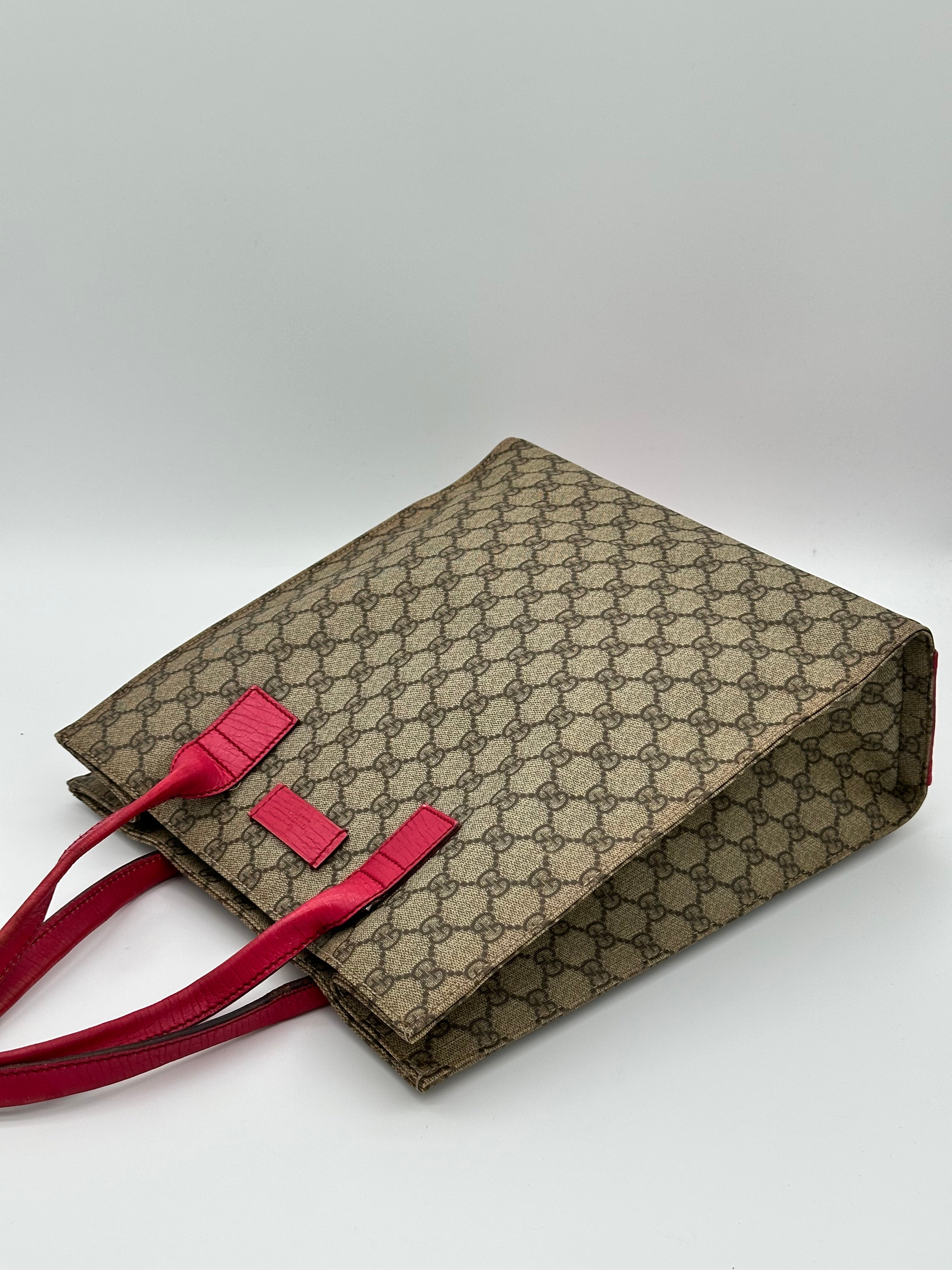 Gucci Supreme Tote Bag