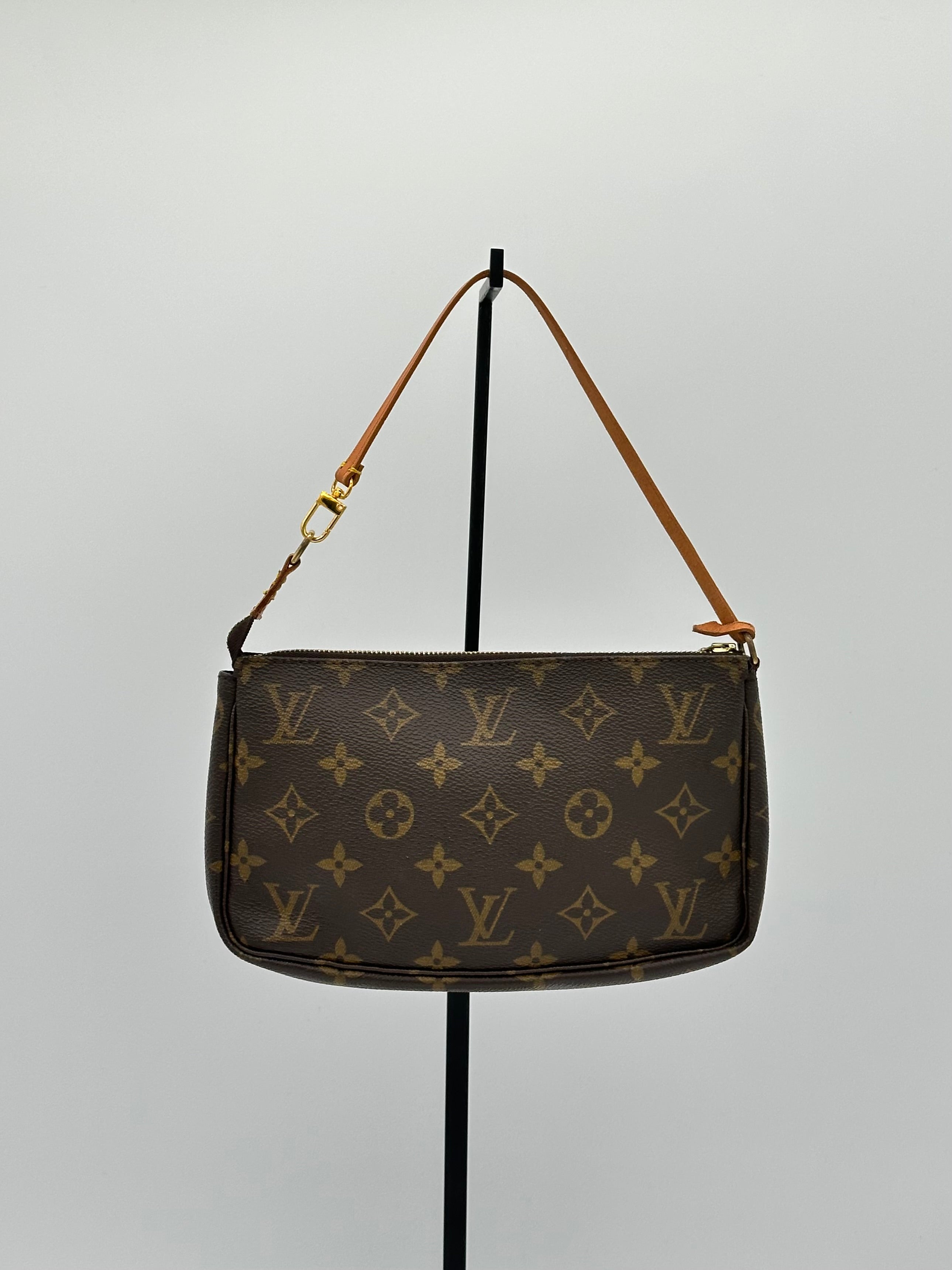Louis Vuitton Pochette Accessoires