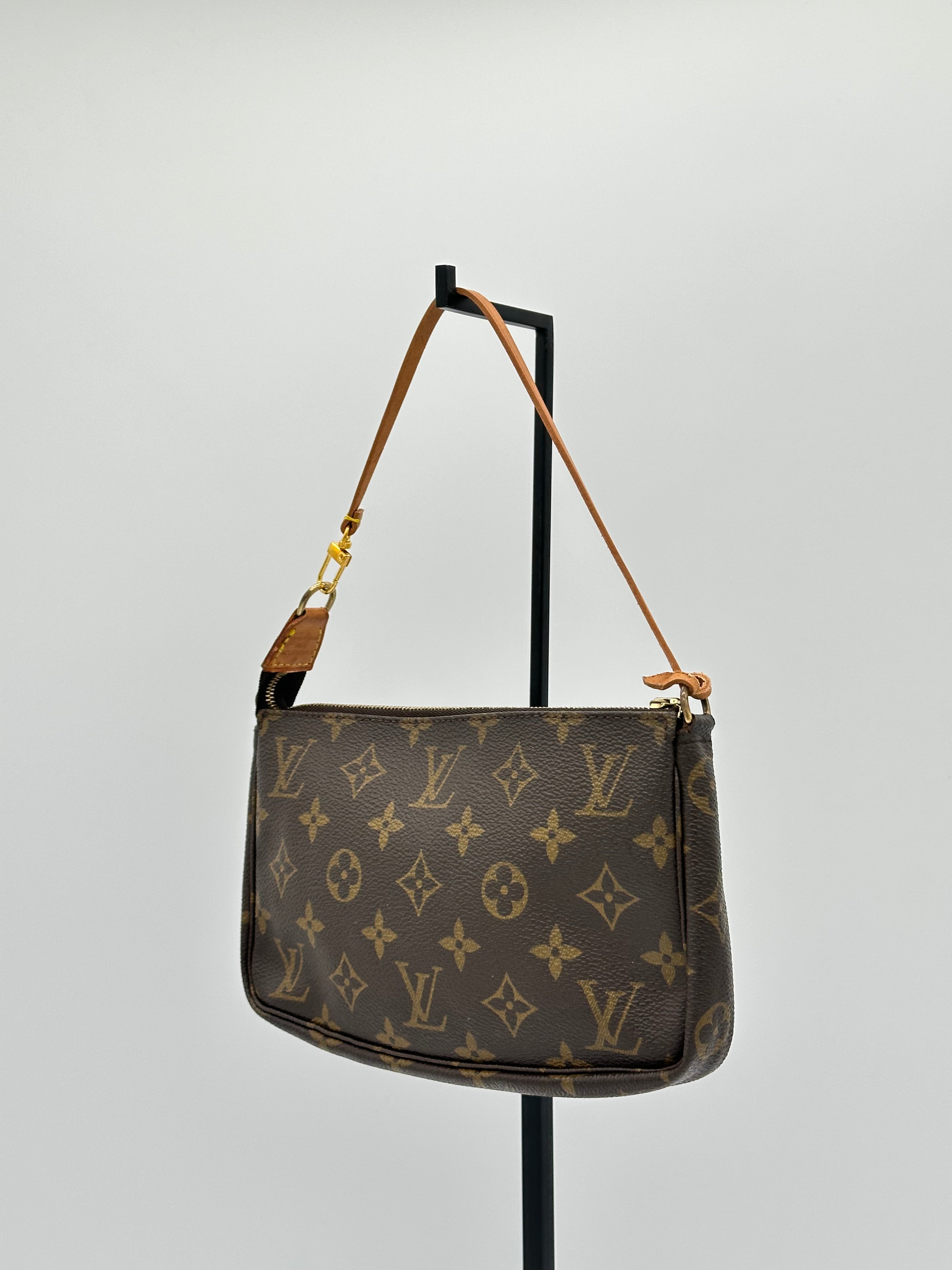 Louis Vuitton Pochette Accessoires