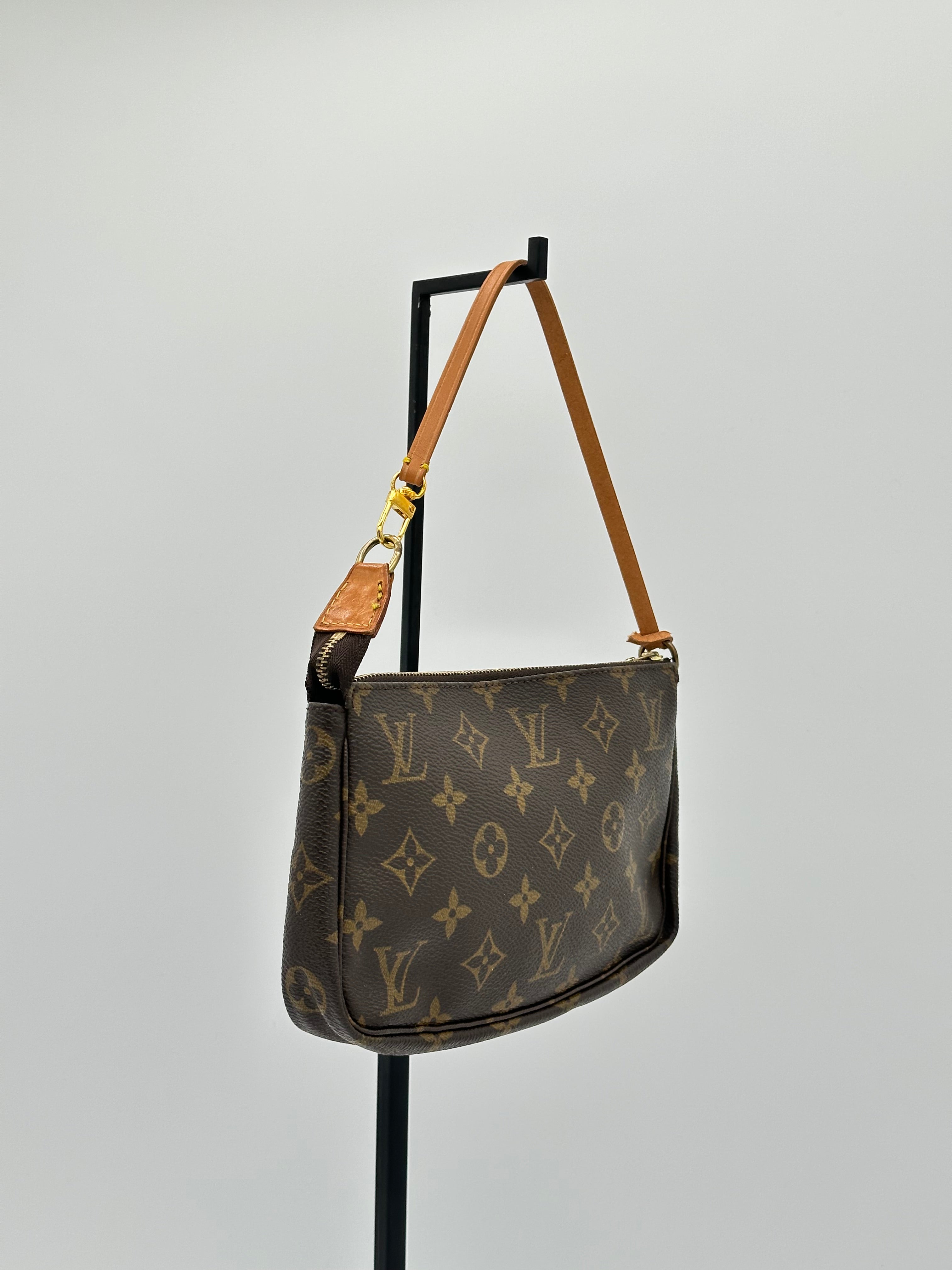 Louis Vuitton Pochette Accessoires