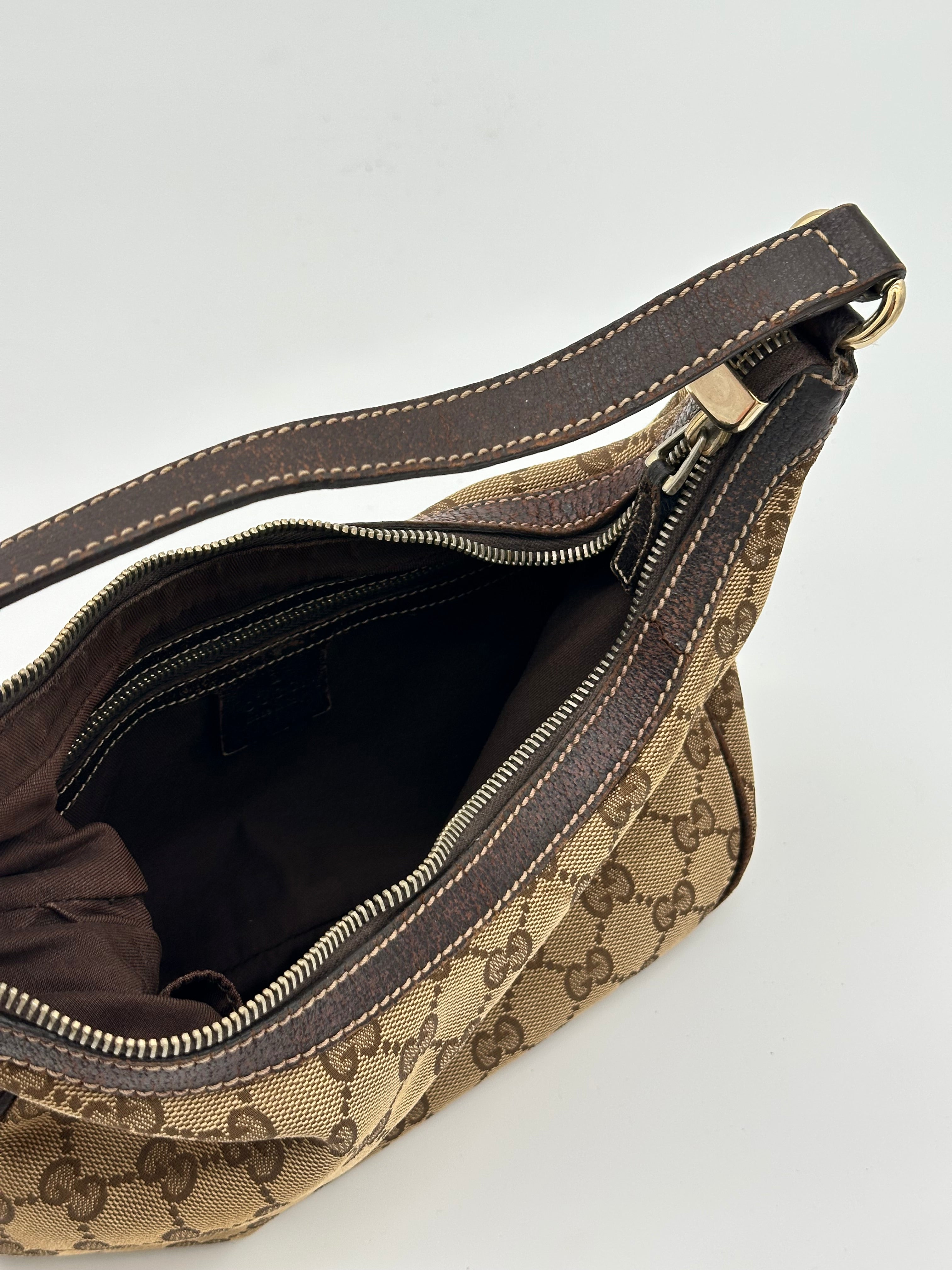 Gucci Small Charmy Hobo