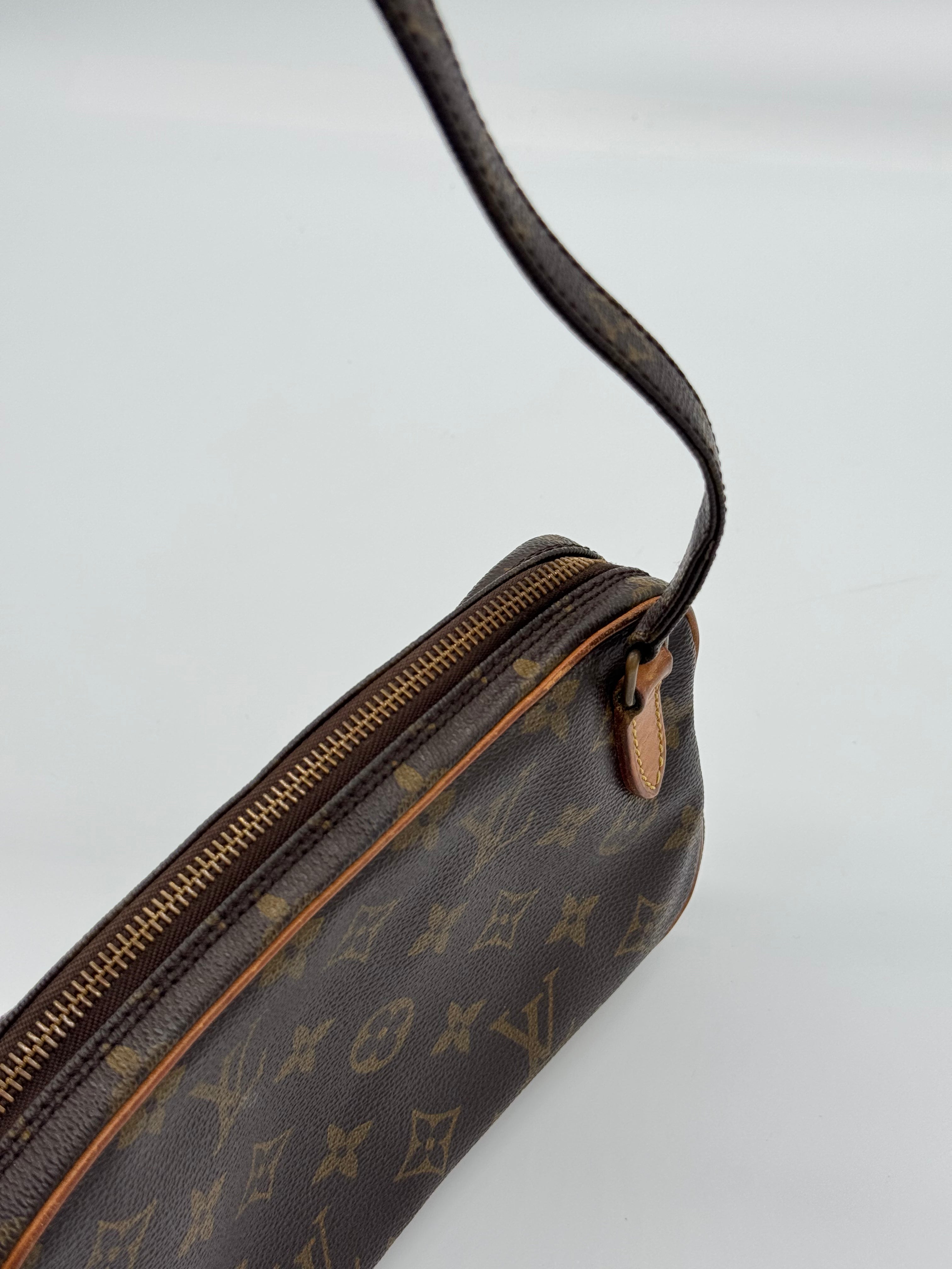 Louis Vuitton Marly Bandoulière