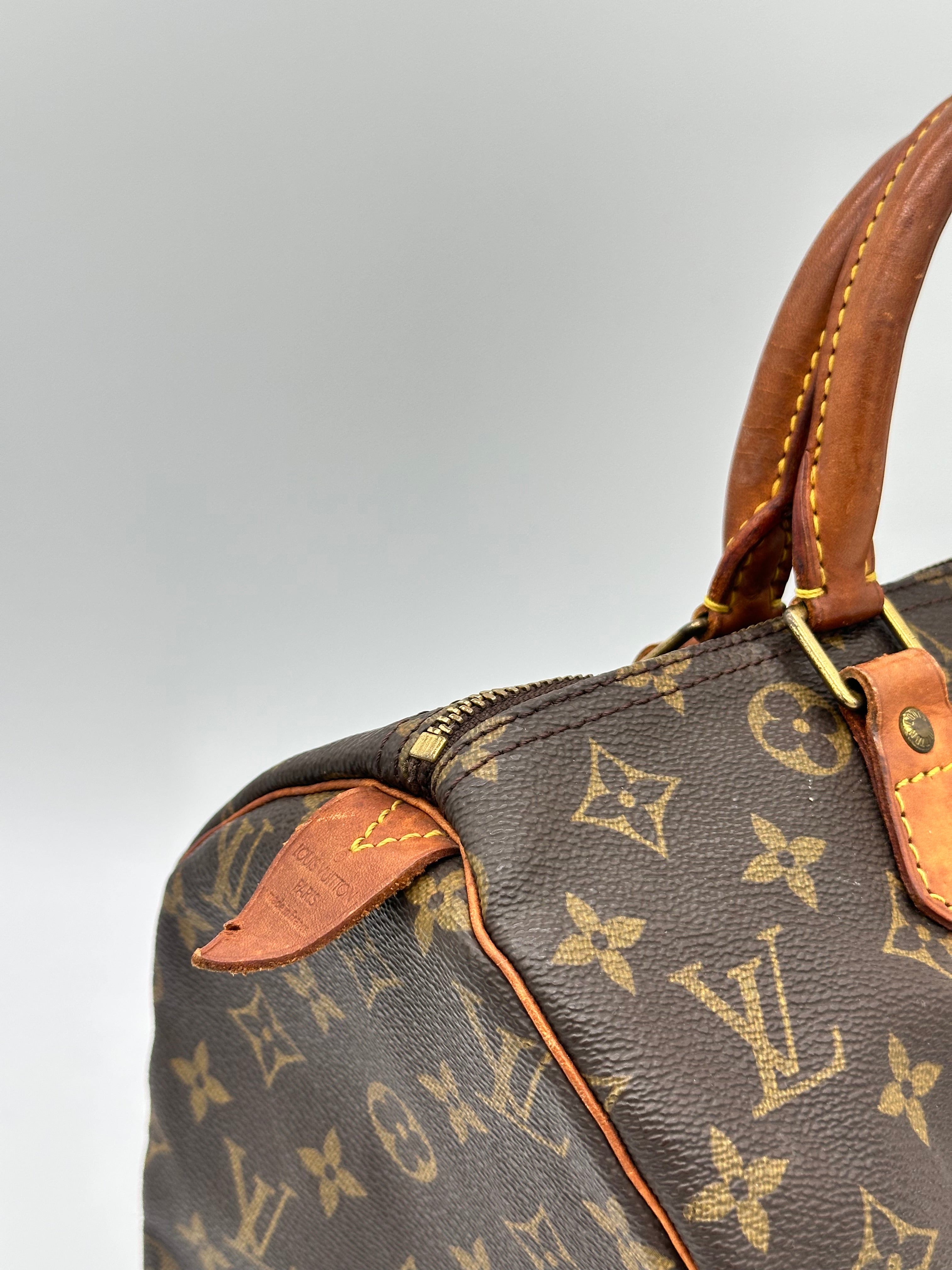 Louis Vuitton Speedy 30