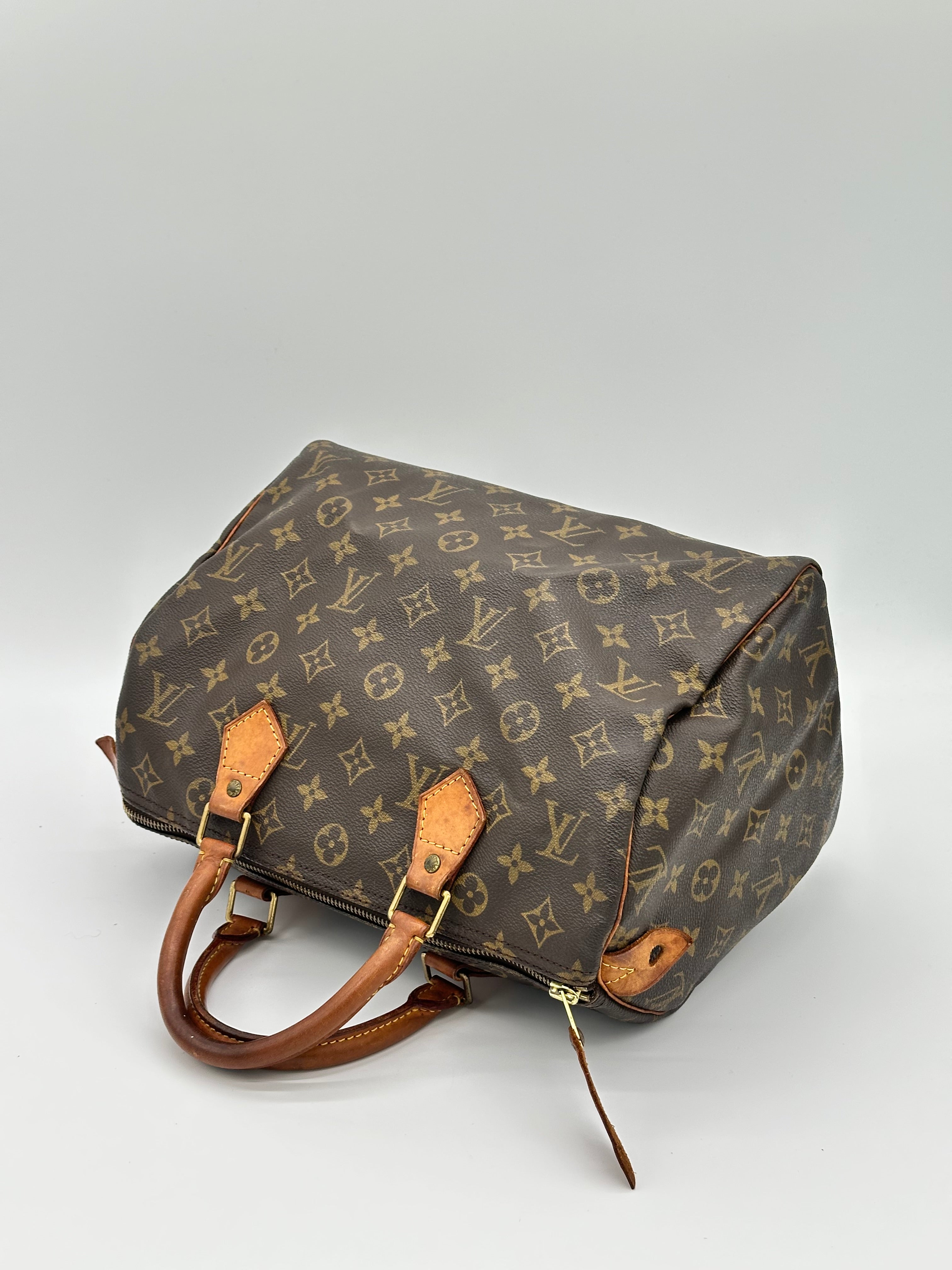Louis Vuitton Speedy 30