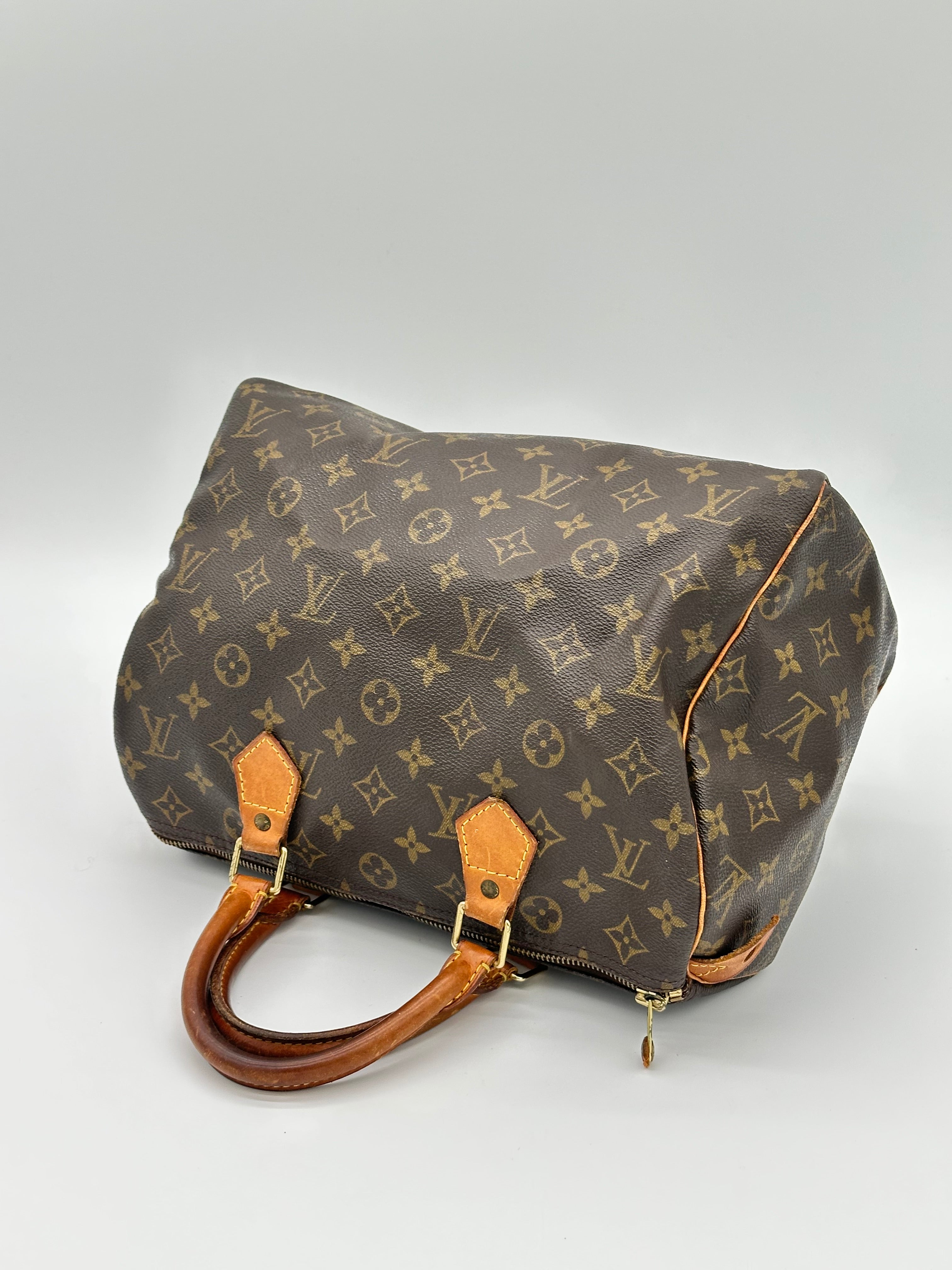 Louis Vuitton Speedy 30
