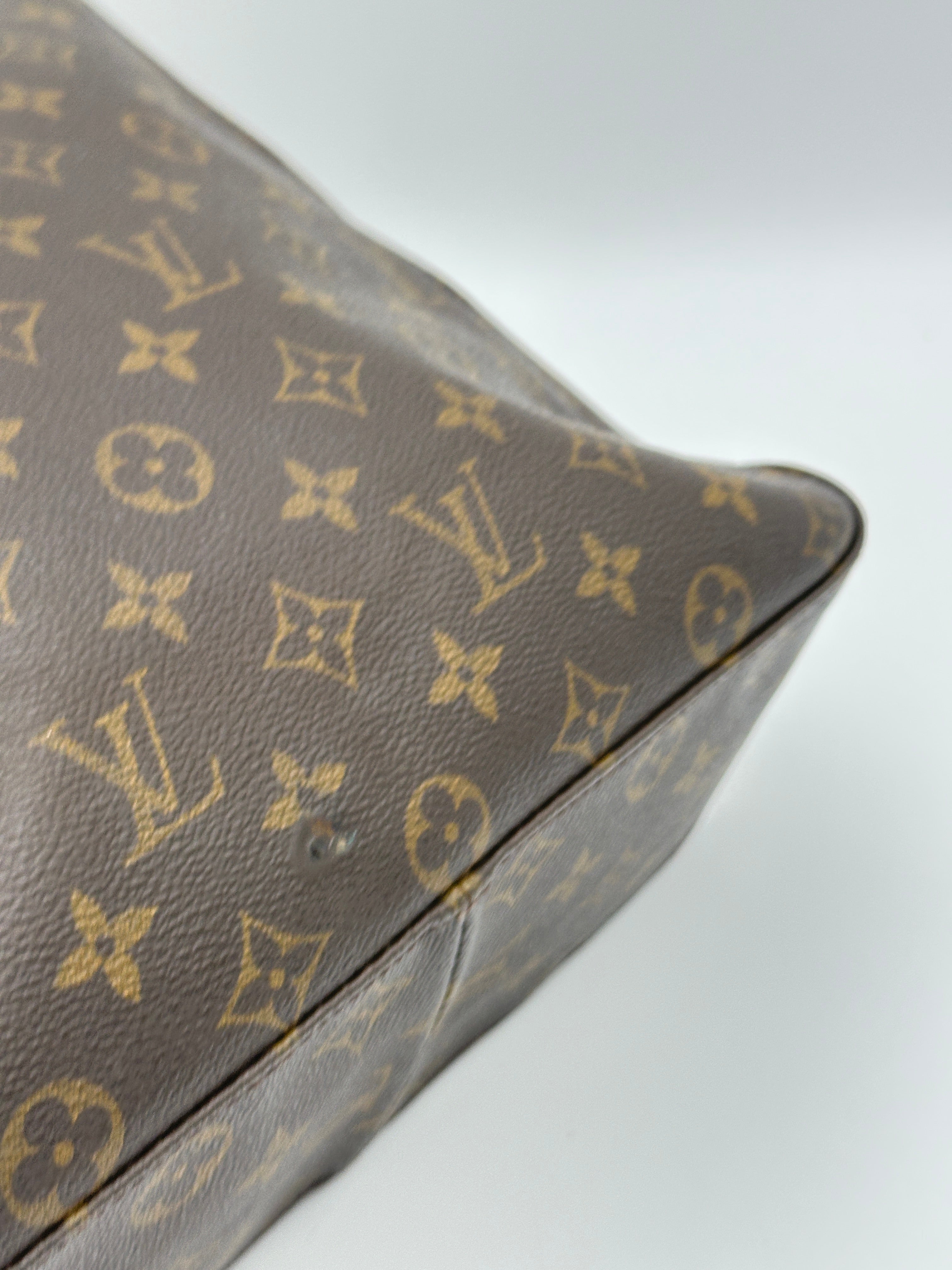 Louis Vuitton Looping GM