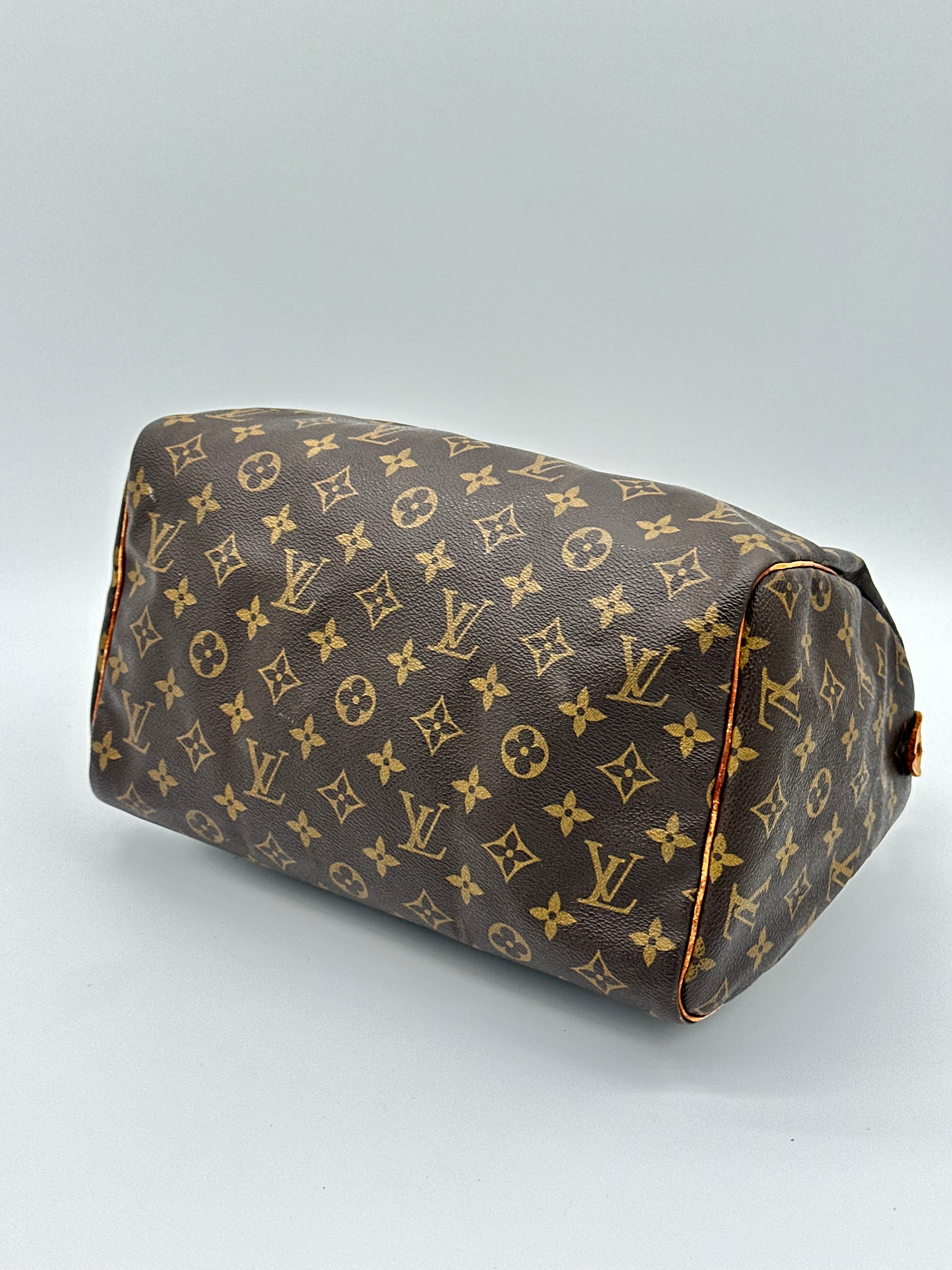 Louis Vuitton Speedy 30