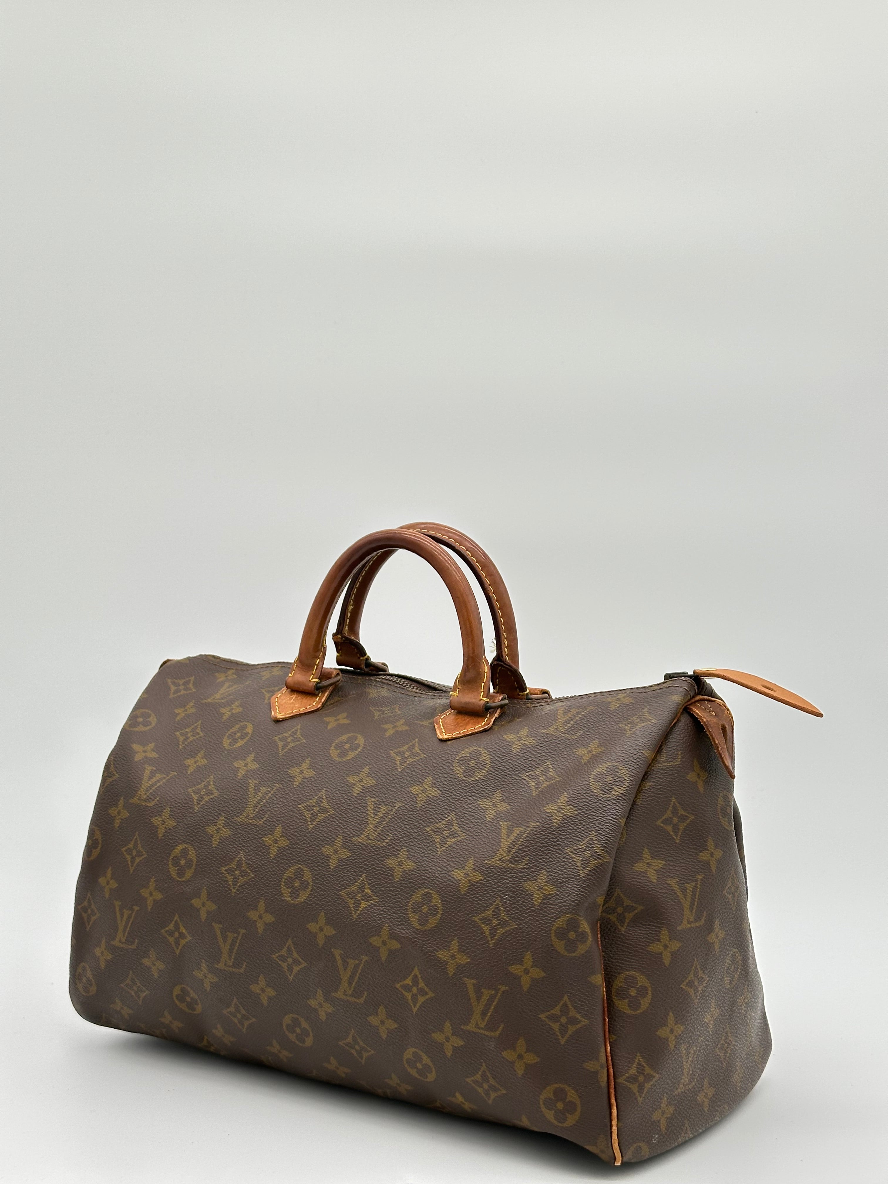 Louis Vuitton Speedy 35