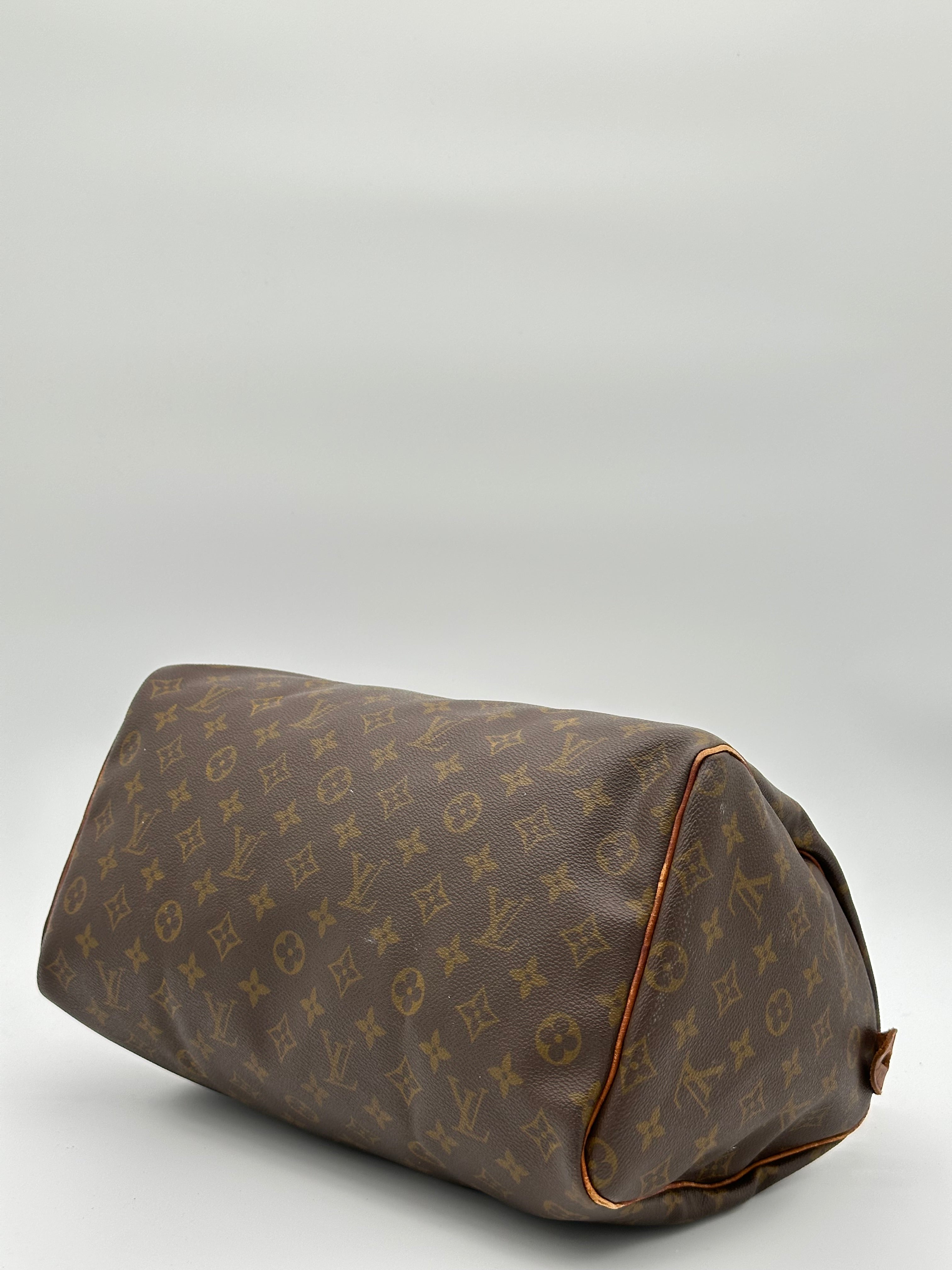 Louis Vuitton Speedy 35