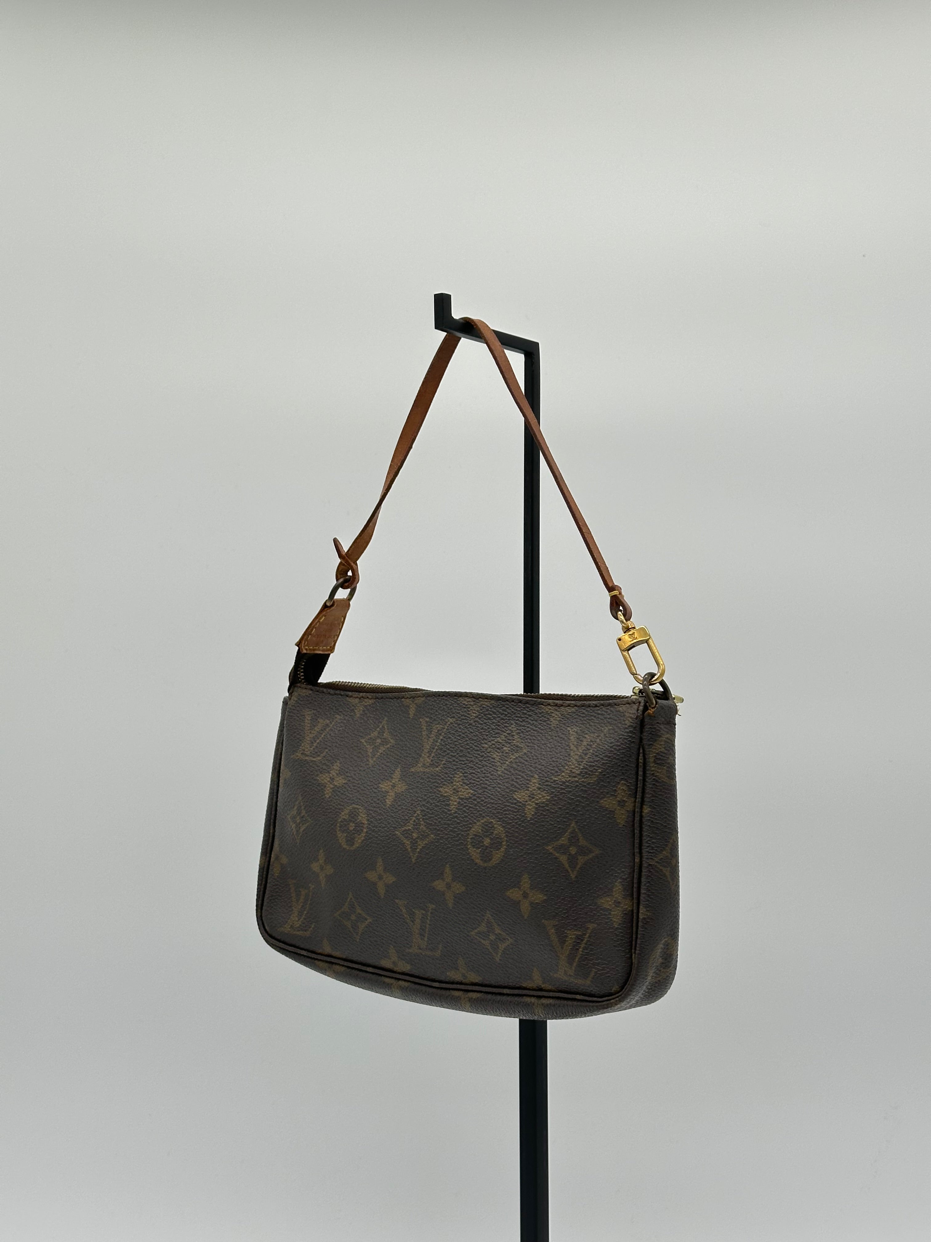 Louis Vuitton Pochette Accessoires