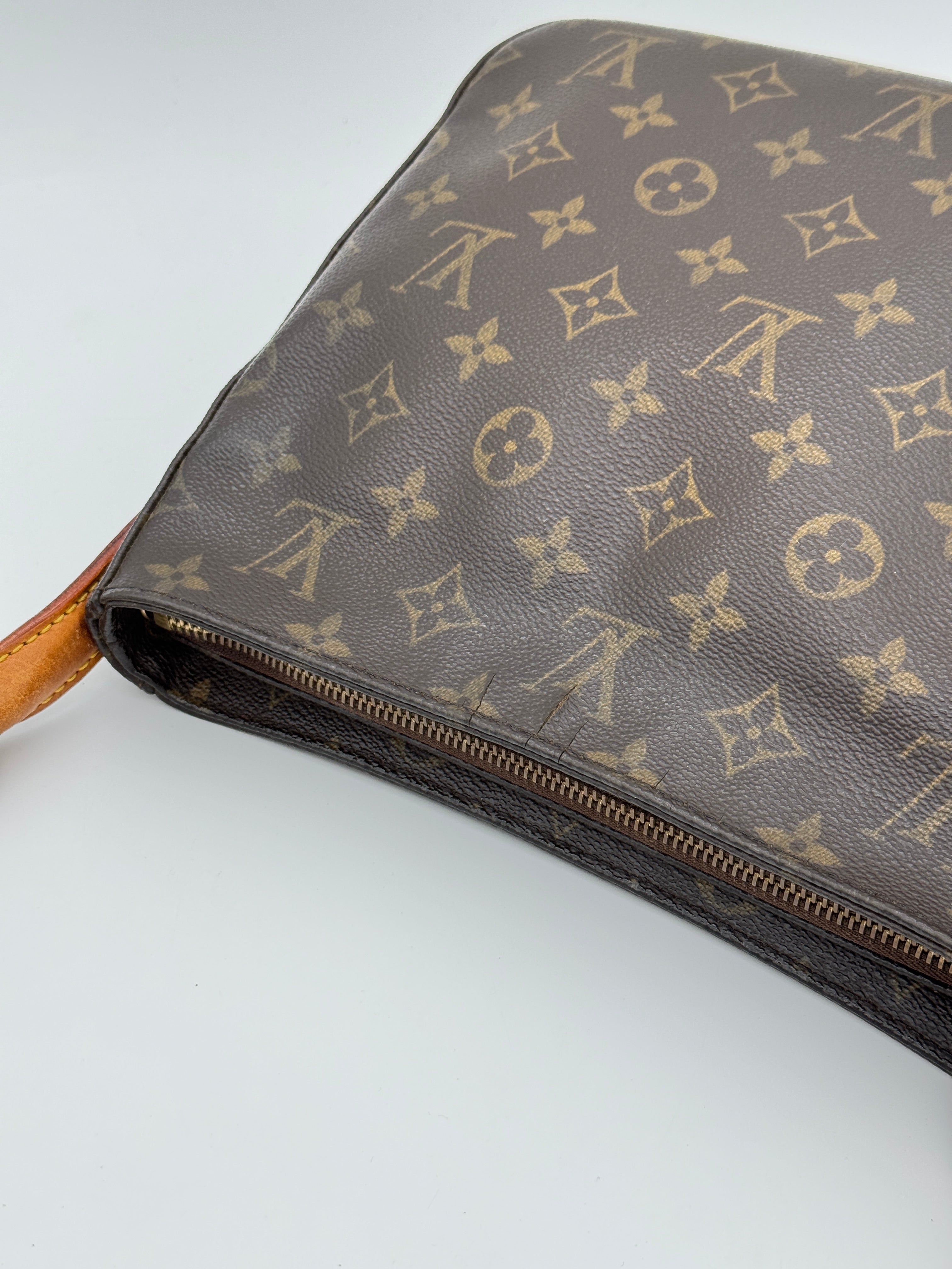 Louis Vuitton Looping MM