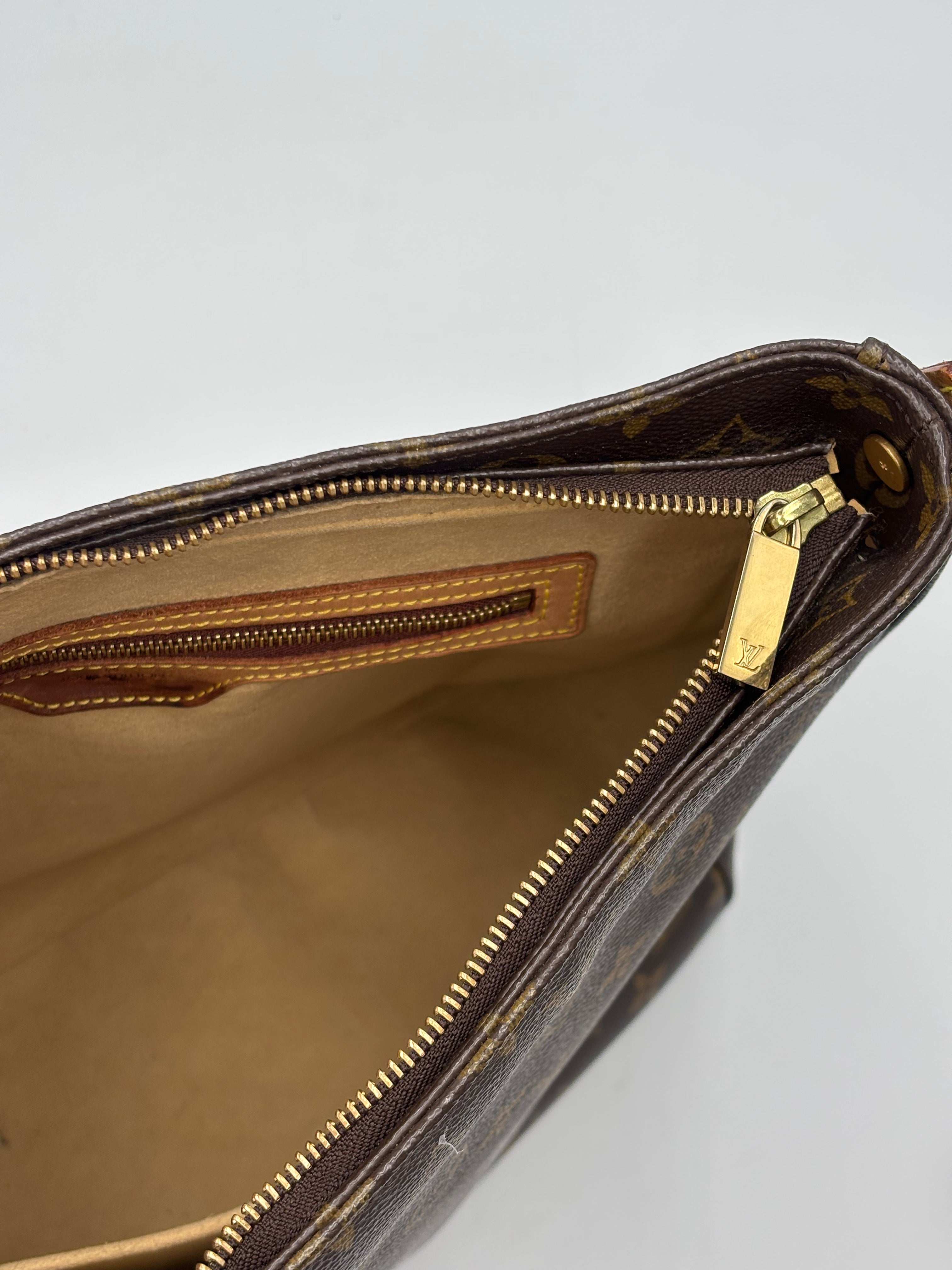 Louis Vuitton Looping GM